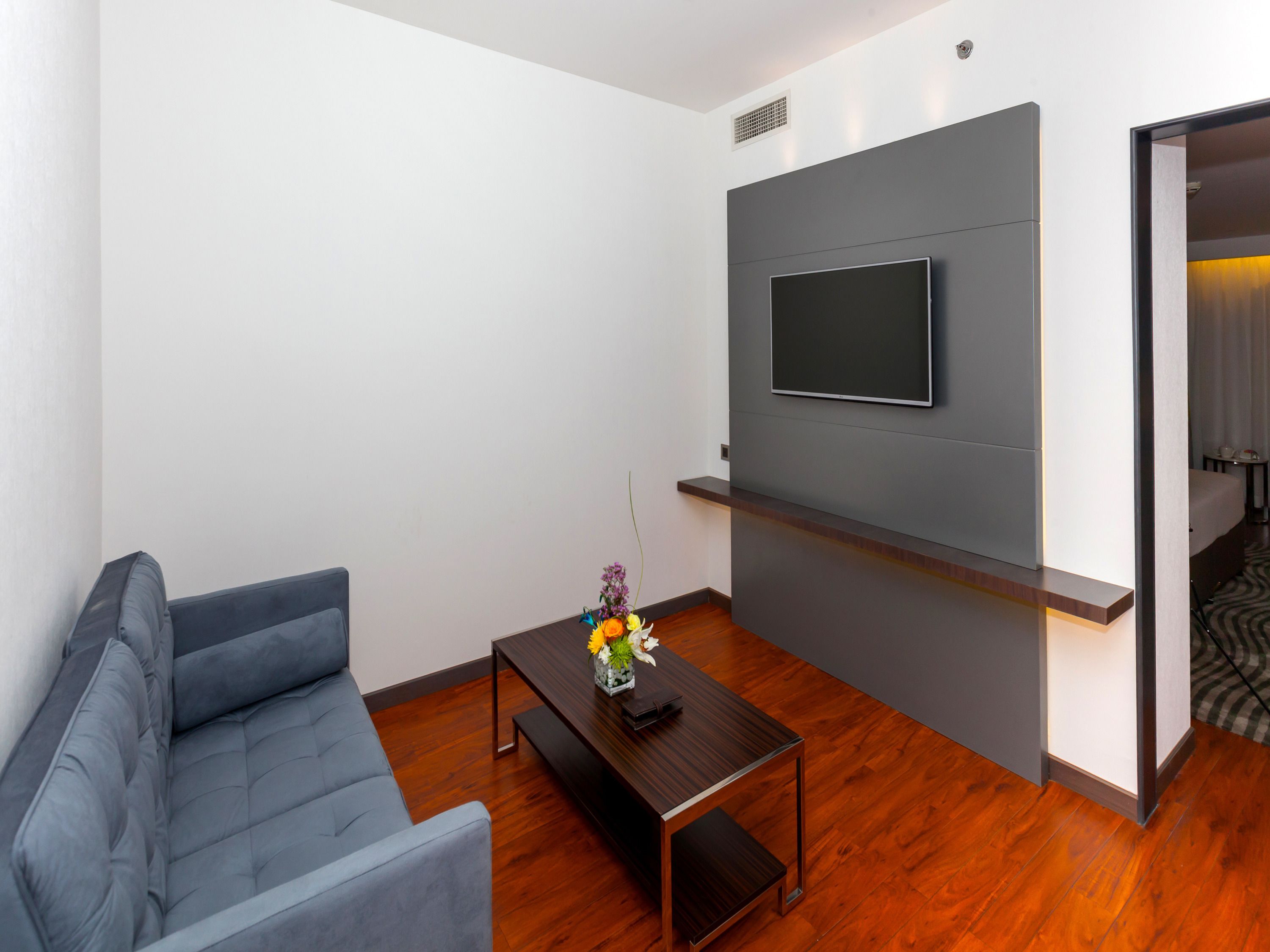 Howard Johnson Plaza by Wyndham Dubai Deira
