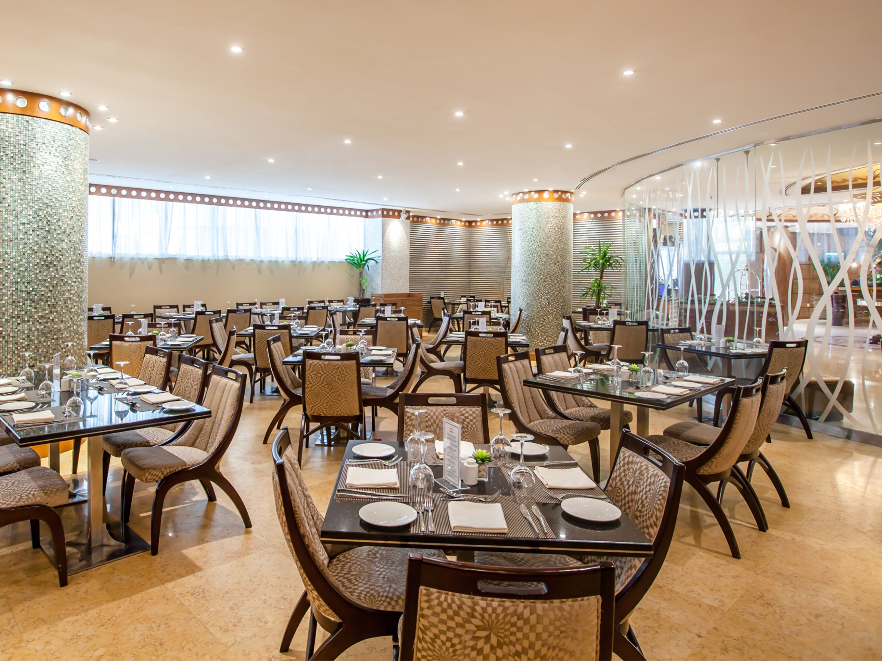 Howard Johnson Plaza by Wyndham Dubai Deira