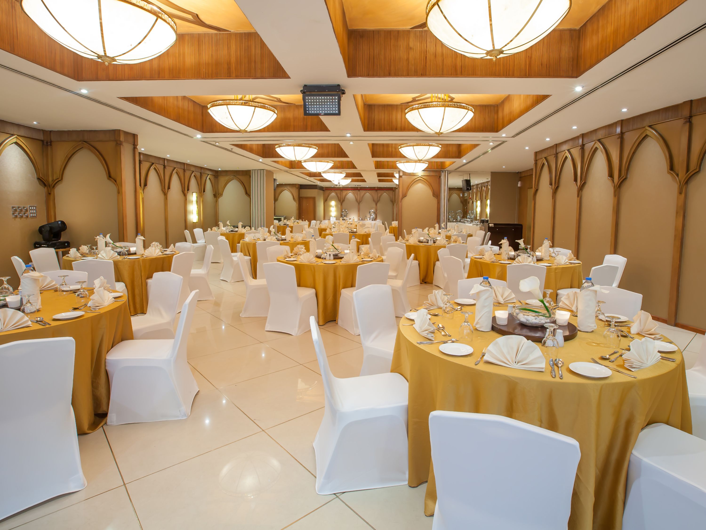 Howard Johnson Plaza by Wyndham Dubai Deira