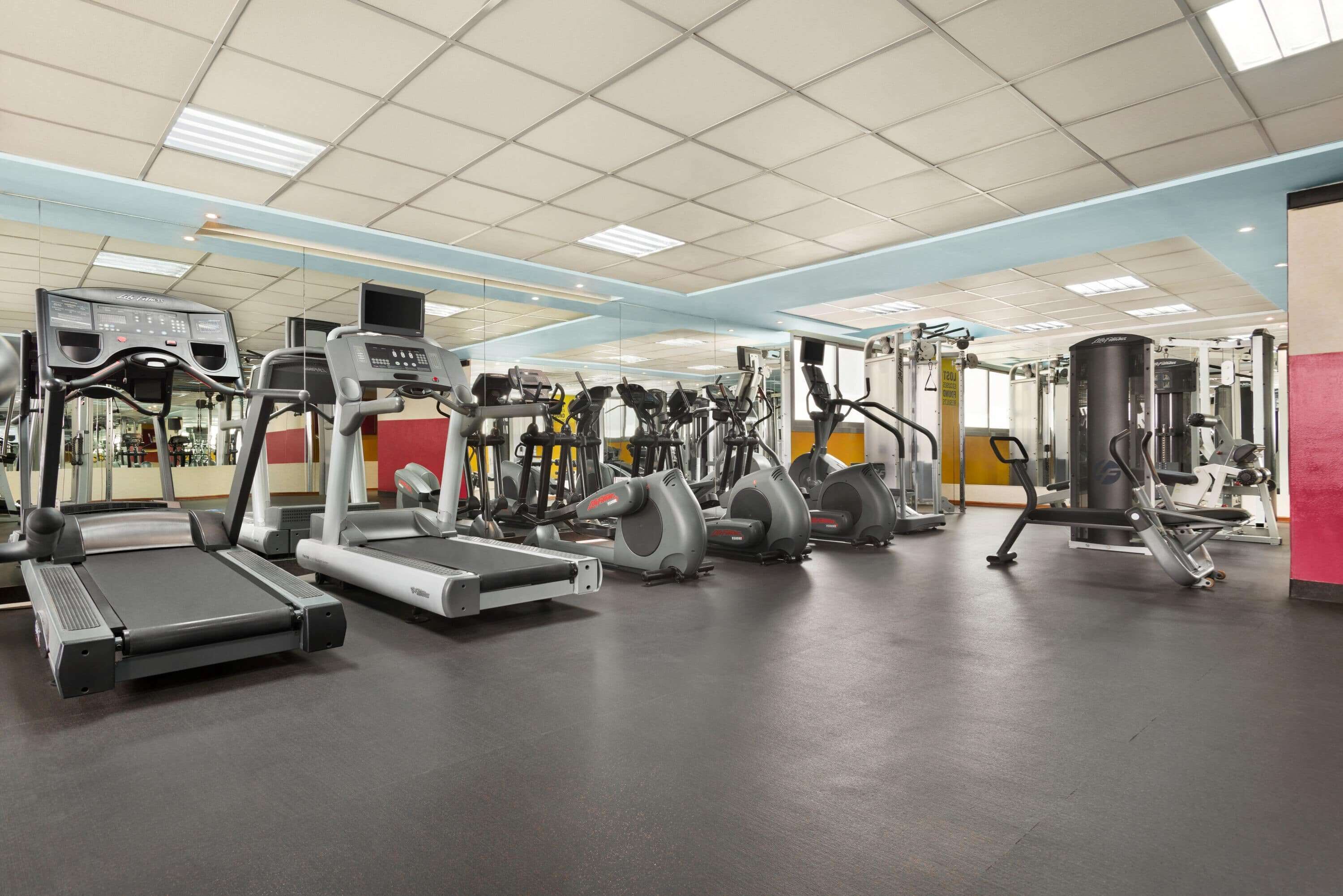 Howard Johnson Plaza by Wyndham Dubai Deira