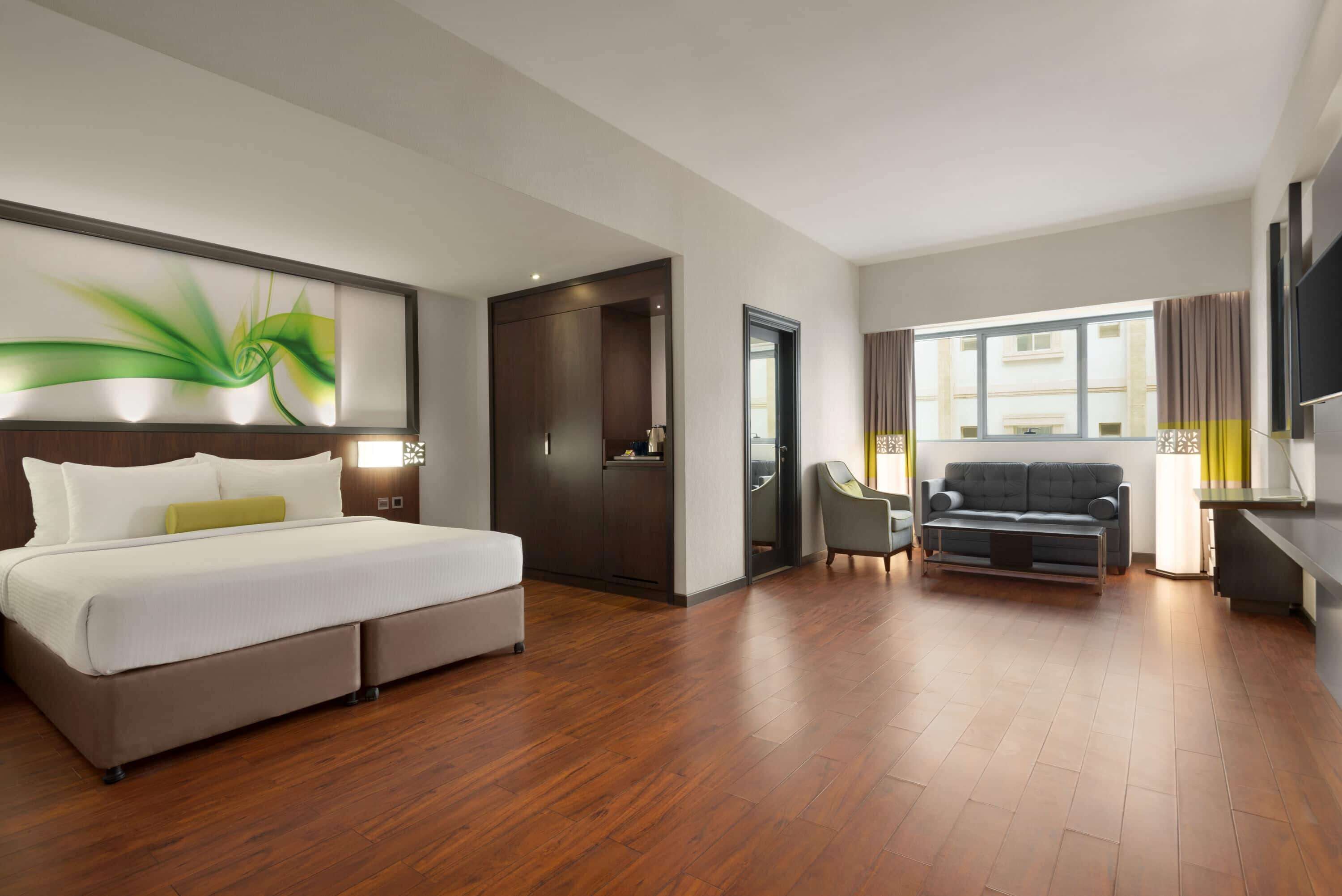 Howard Johnson Plaza by Wyndham Dubai Deira