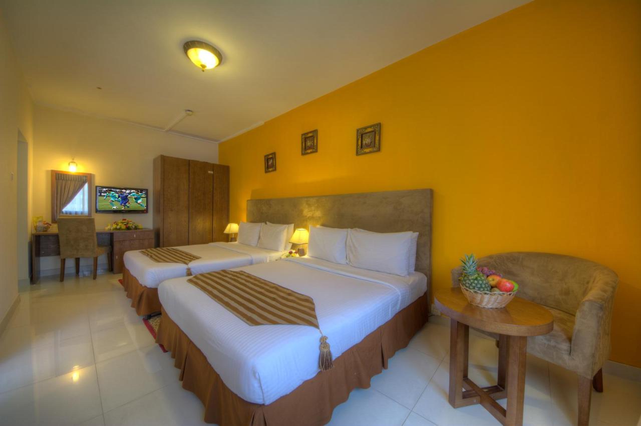 Hyde Park Hotel