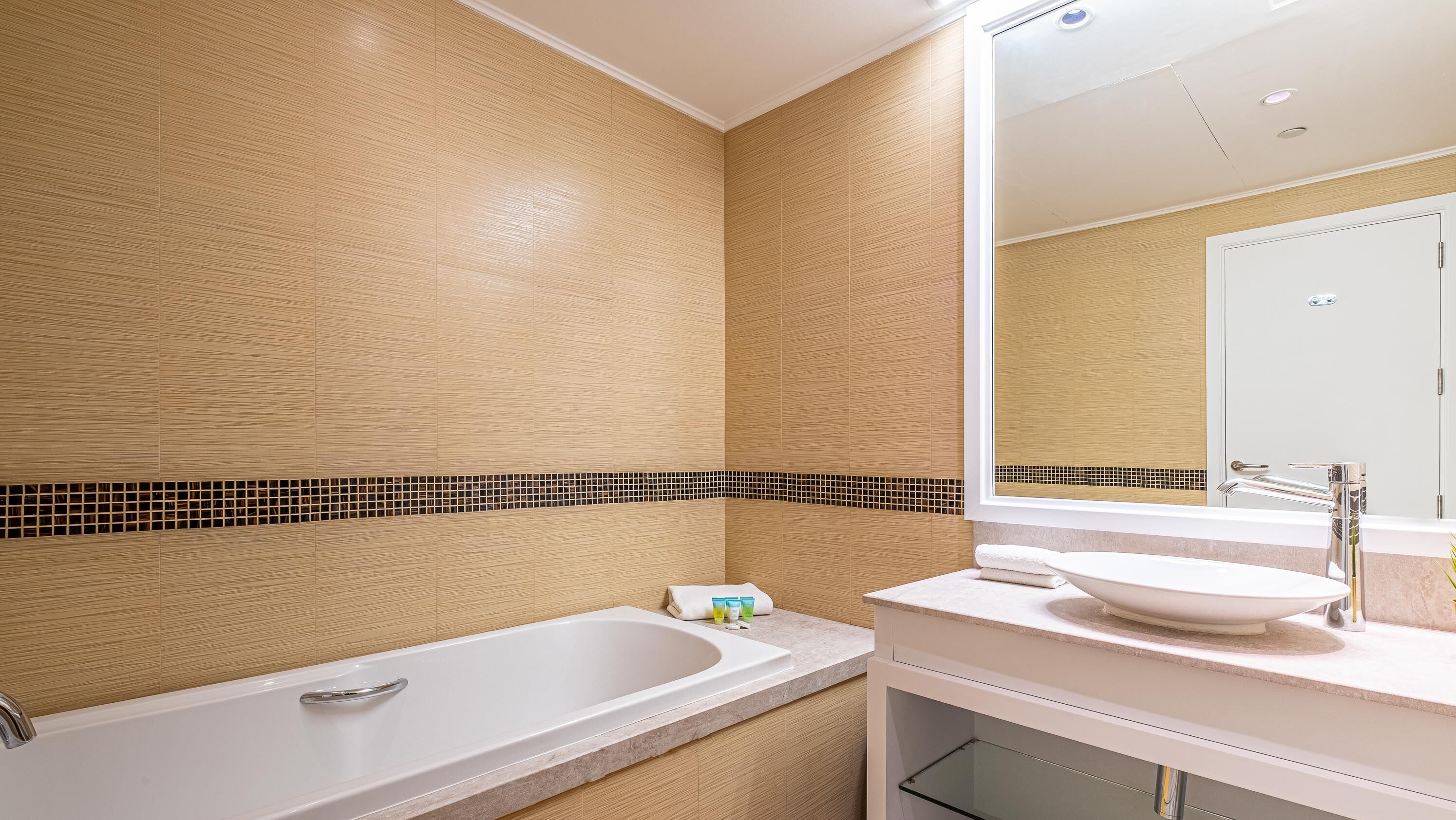 IBN Residence 2 by LUX Holiday Home