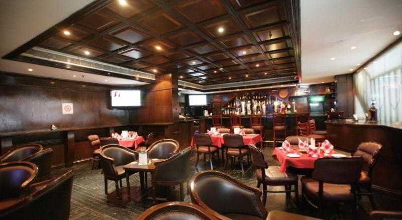 Rolla Suites Hotel