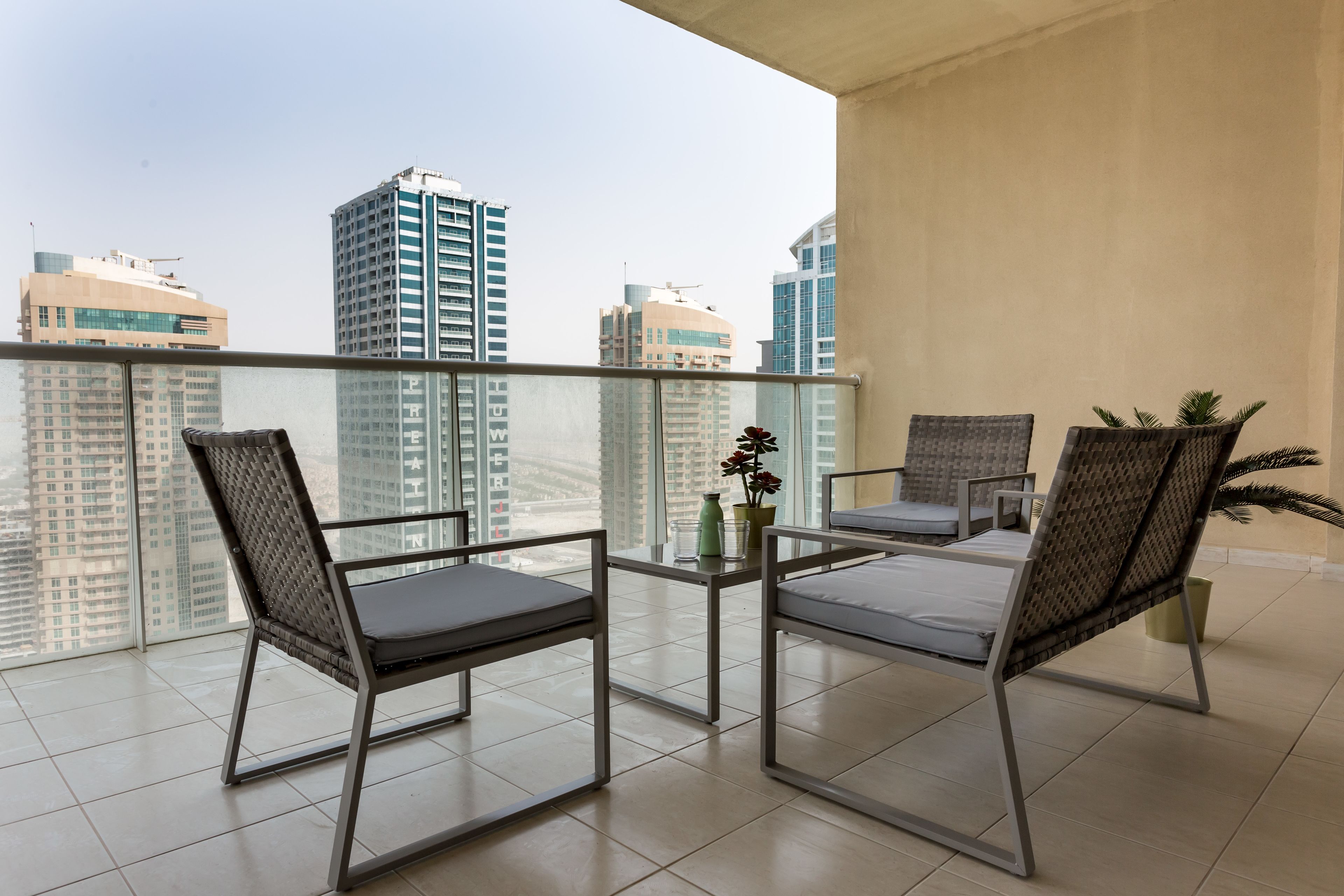 Lake View Tower by HiGuests Vacation Homes