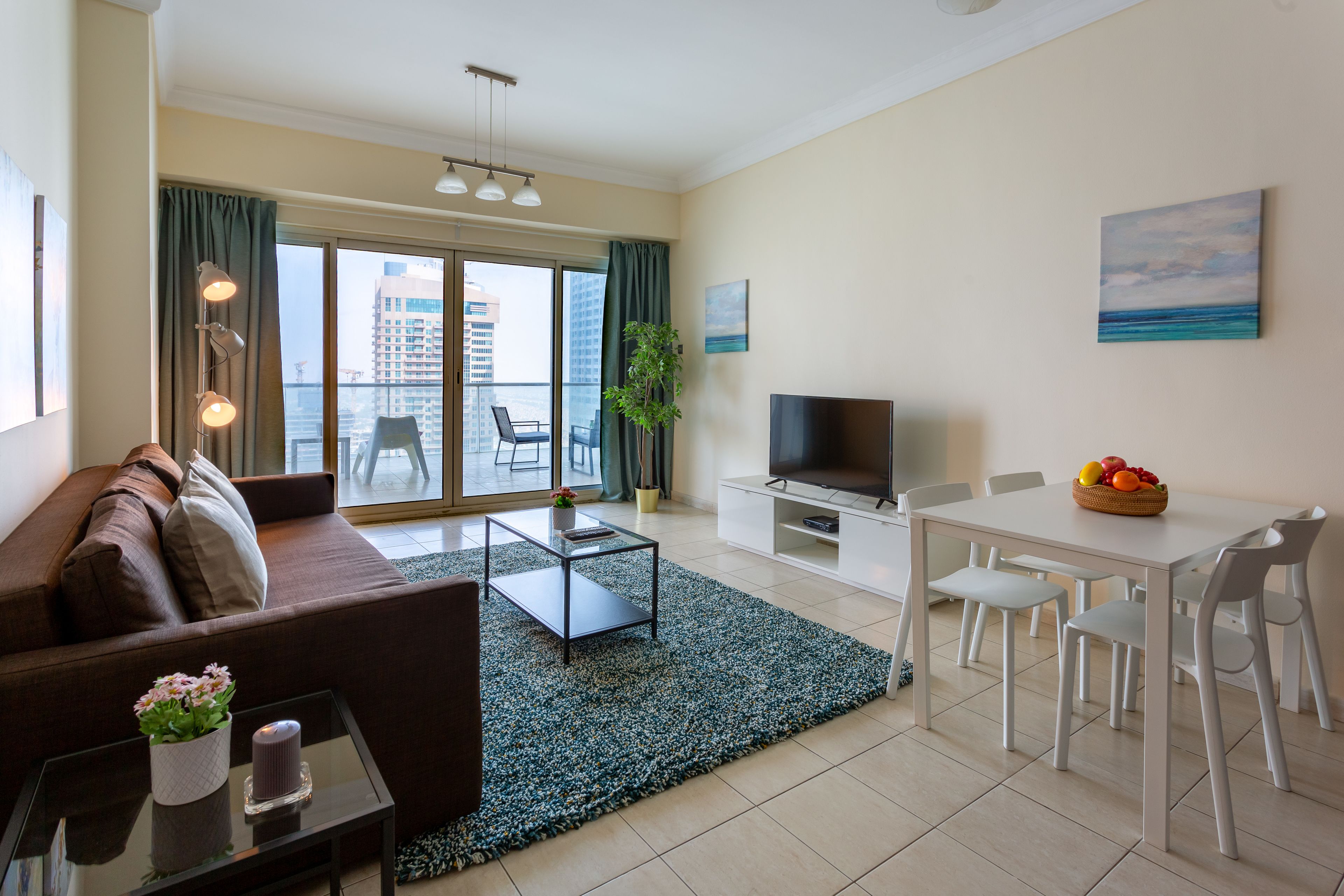 Lake View Tower by HiGuests Vacation Homes