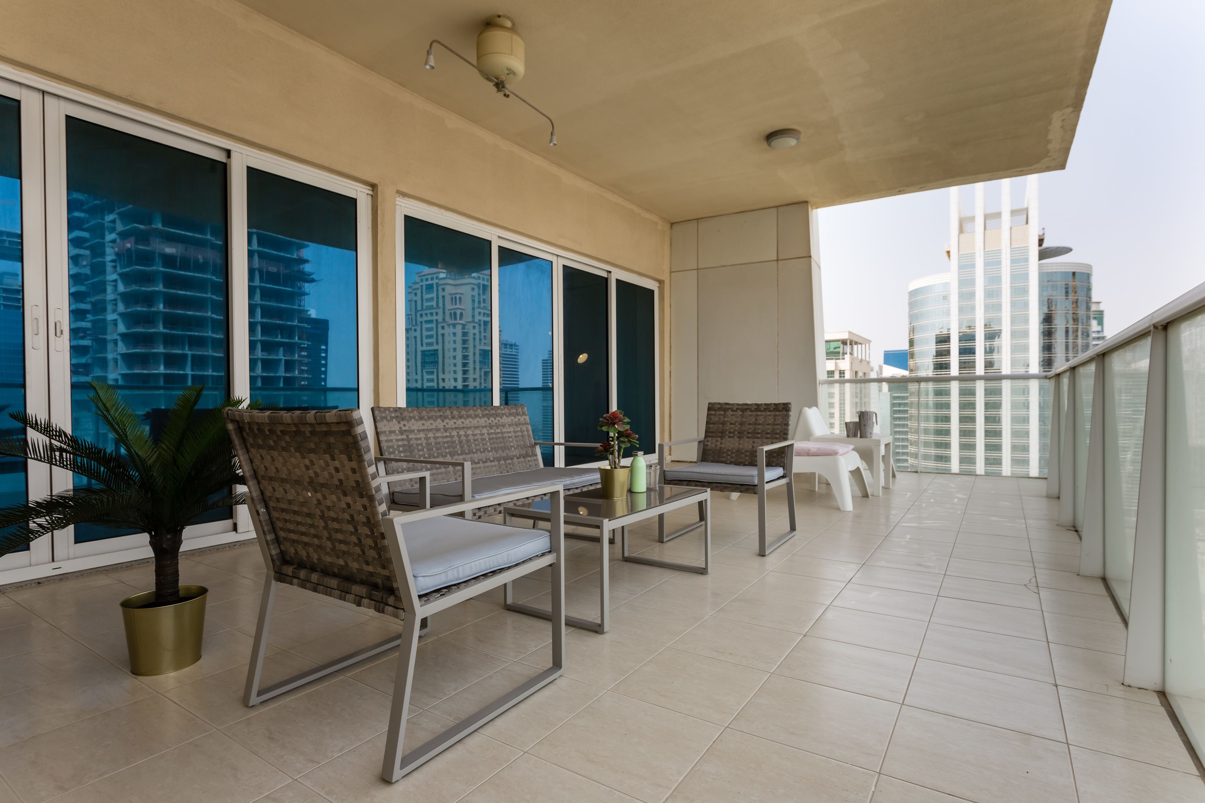 Lake View Tower by HiGuests Vacation Homes