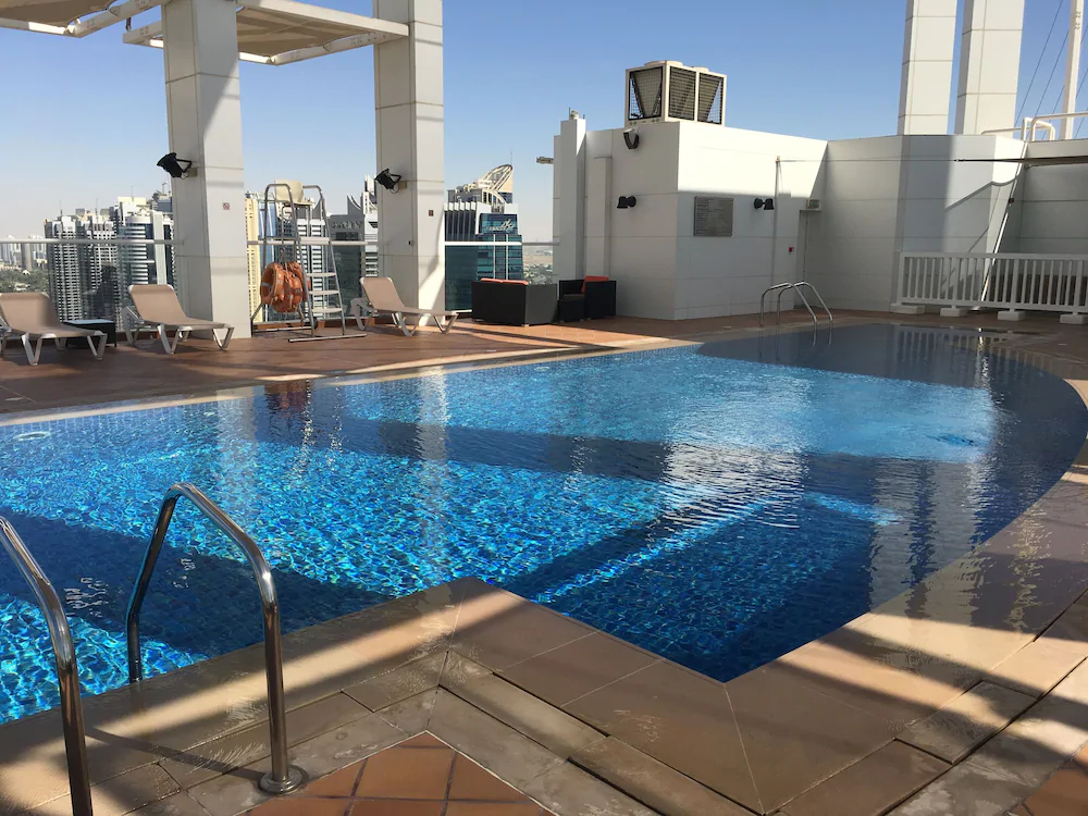 La Riviera Raine & Horne Holiday Homes