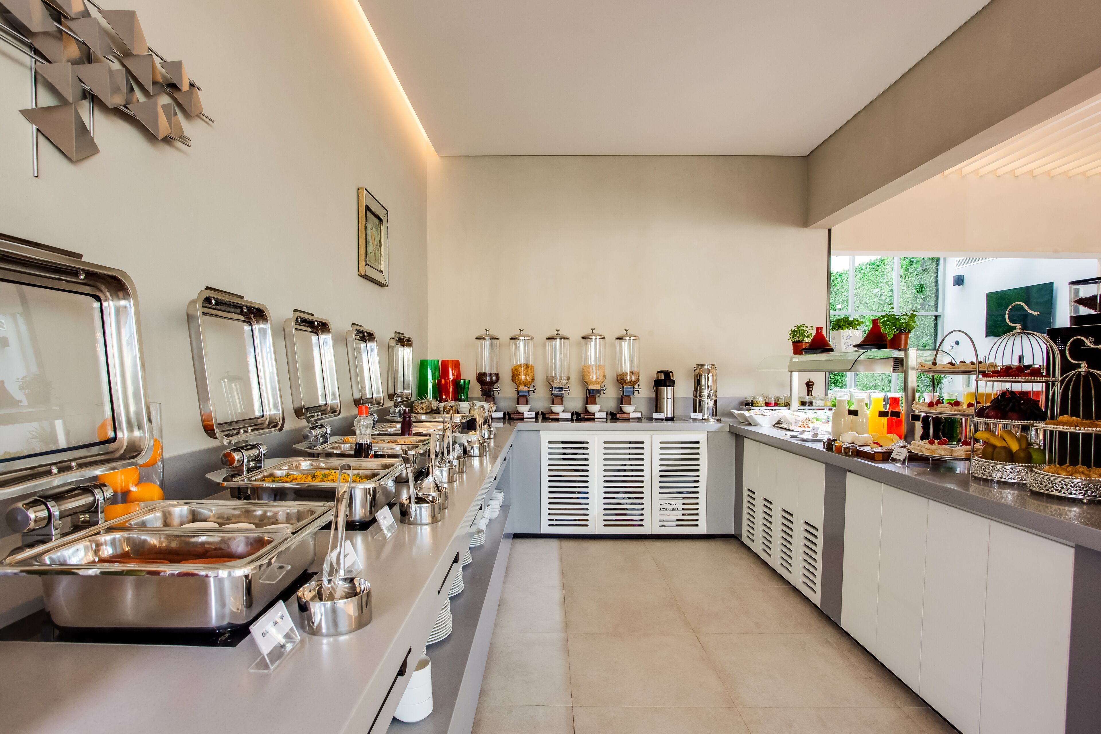 Lemon Tree Hotel, Jumeirah, Dubai