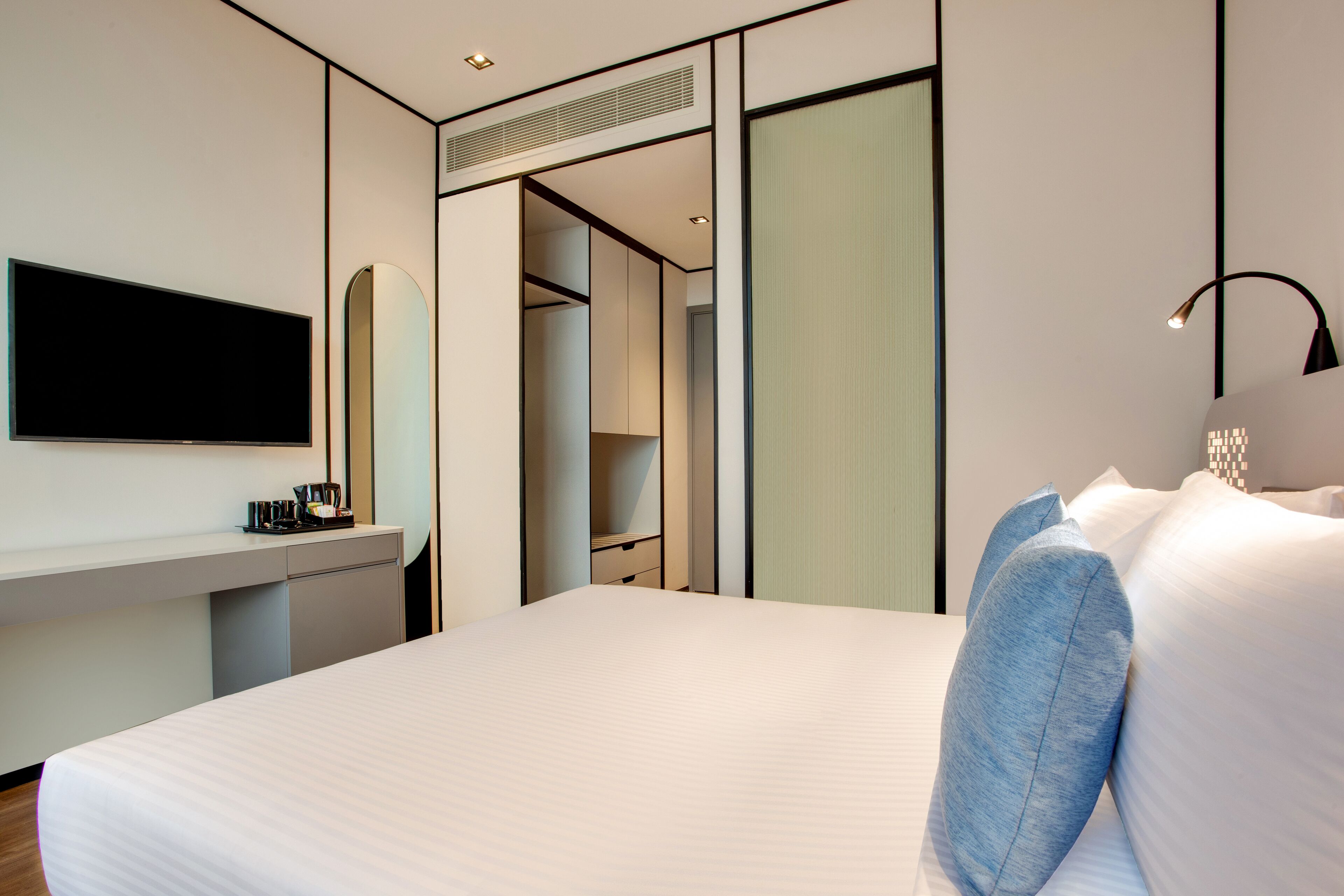 Lemon Tree Hotel, Jumeirah, Dubai