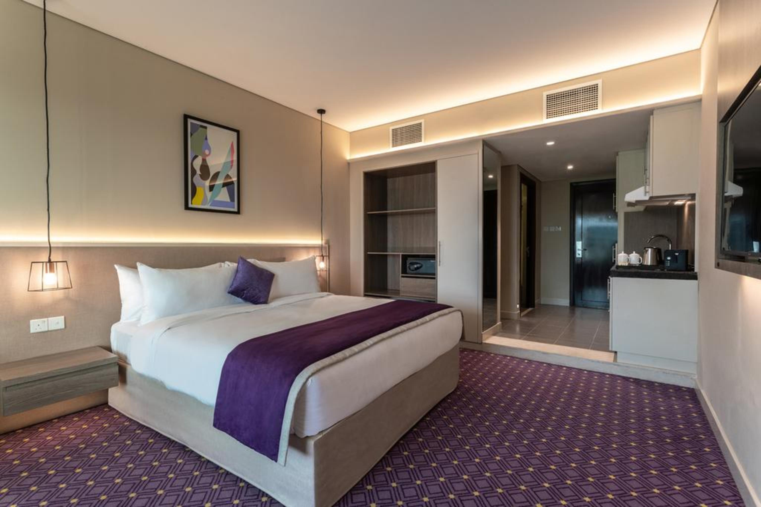 LEVA Hotel Mazaya Centre
