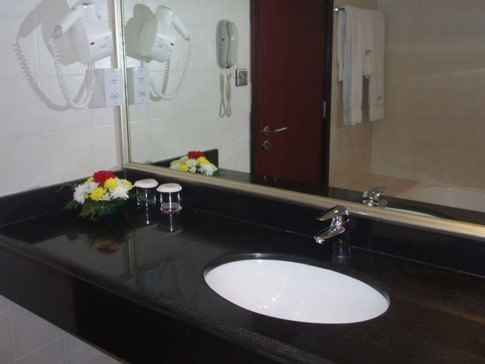 London Suites Hotel