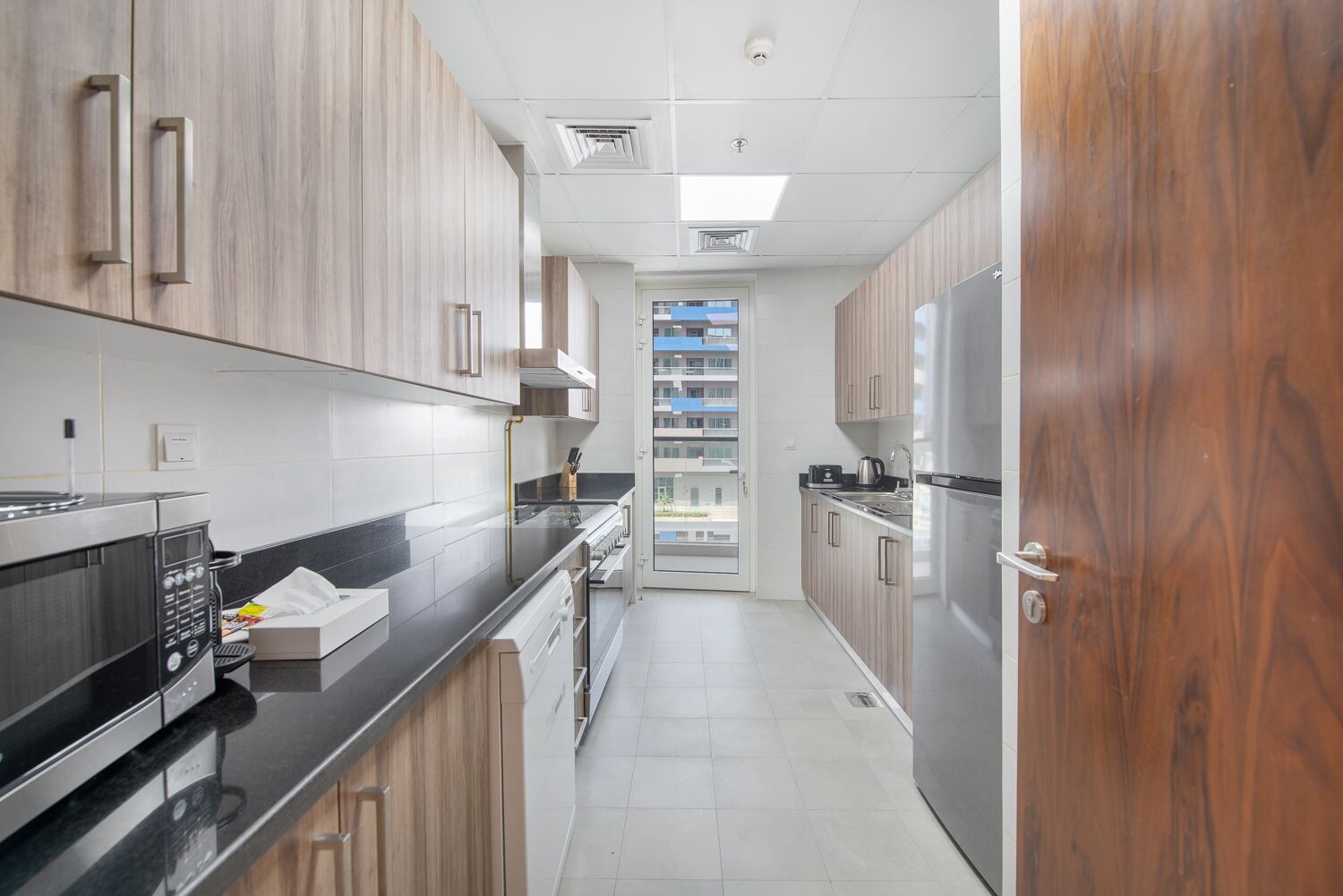 Luxe Apartments near Dubai Mall, Burj Khalifa - Pool, Gym, & Parking by Sojo Stay