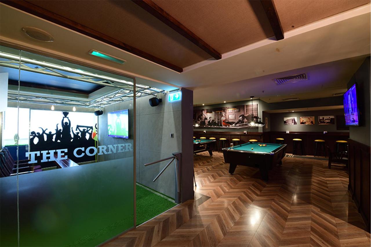 Majestic City Retreat Hotel