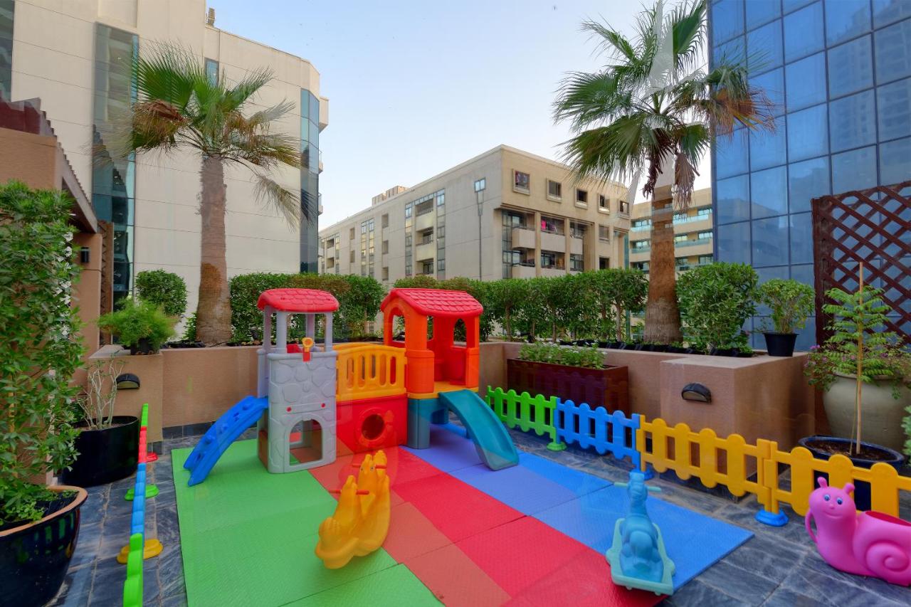 Majestic City Retreat Hotel