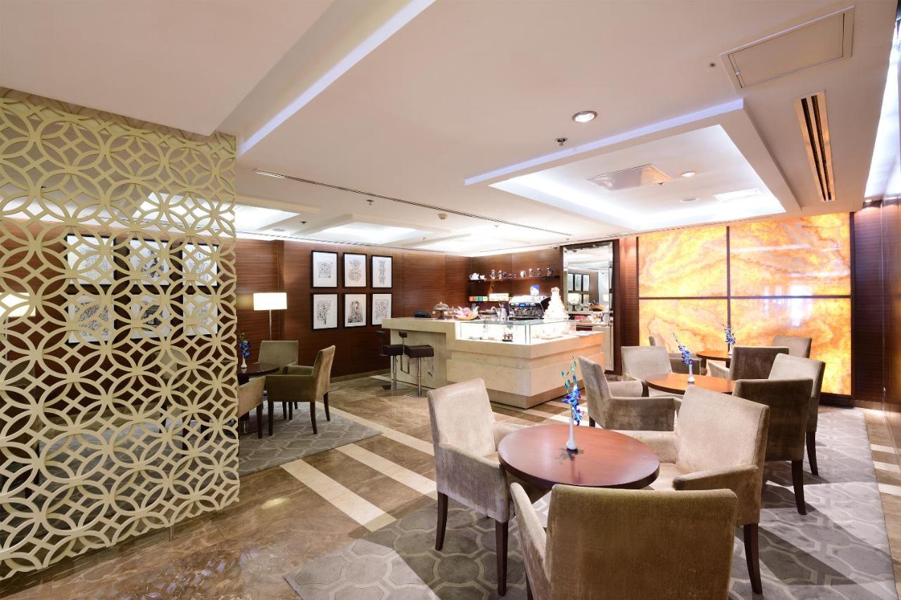 Majestic City Retreat Hotel