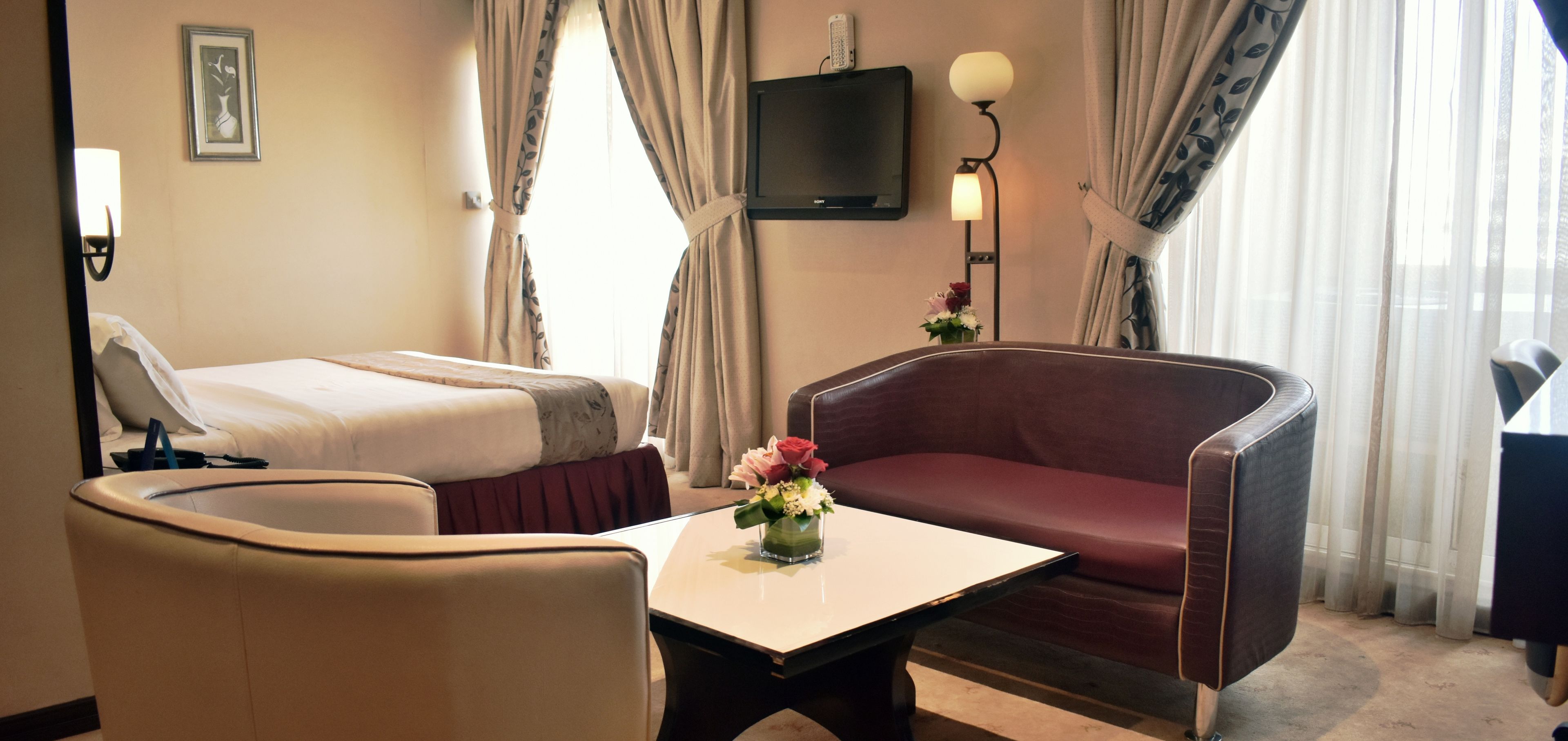Manhattan Hotel
