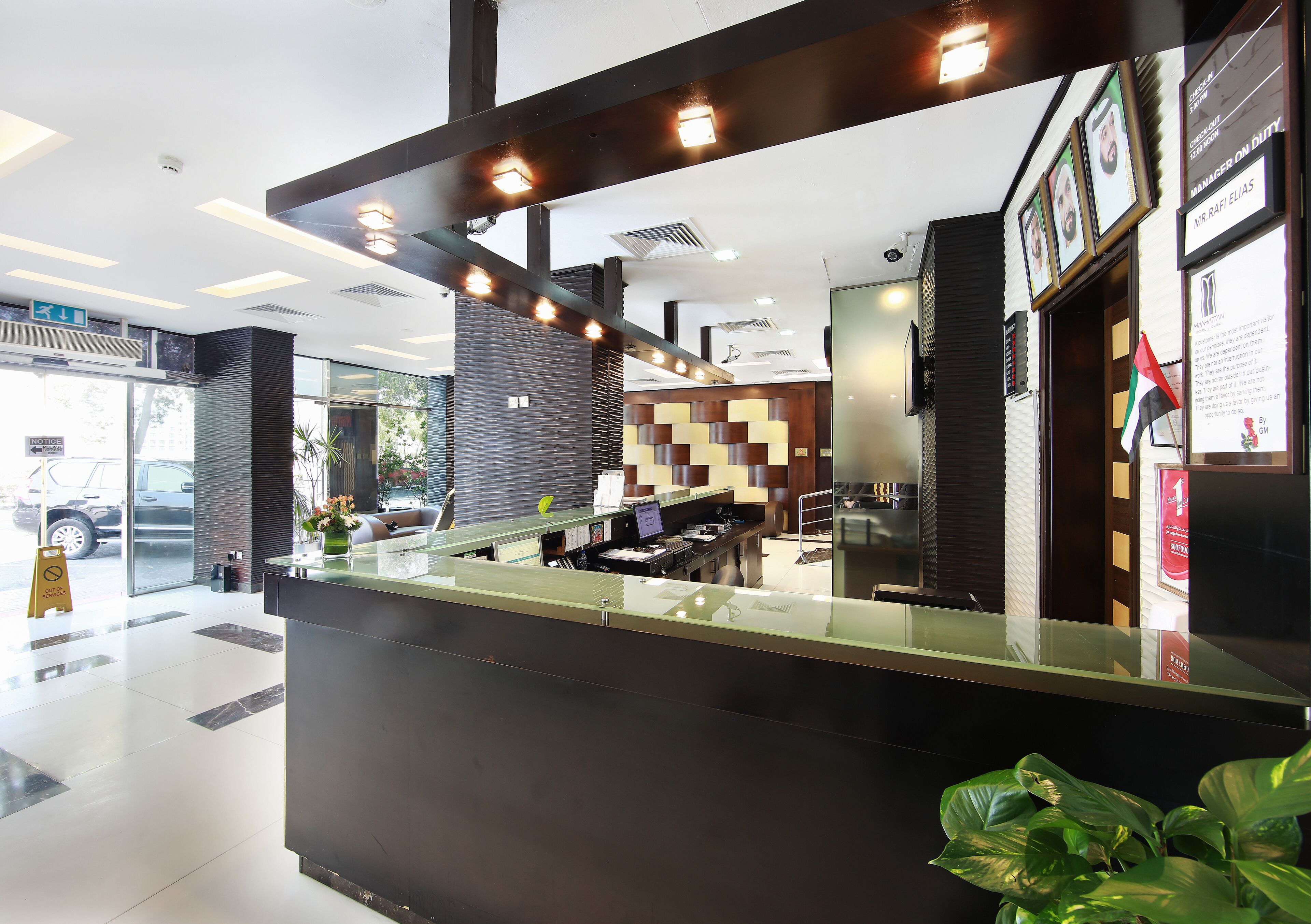 Manhattan Hotel