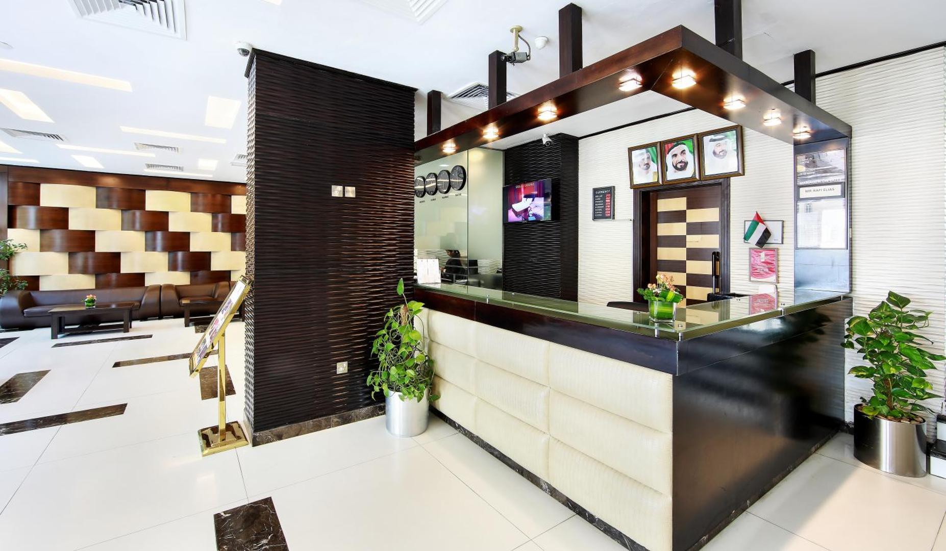 Manhattan Hotel