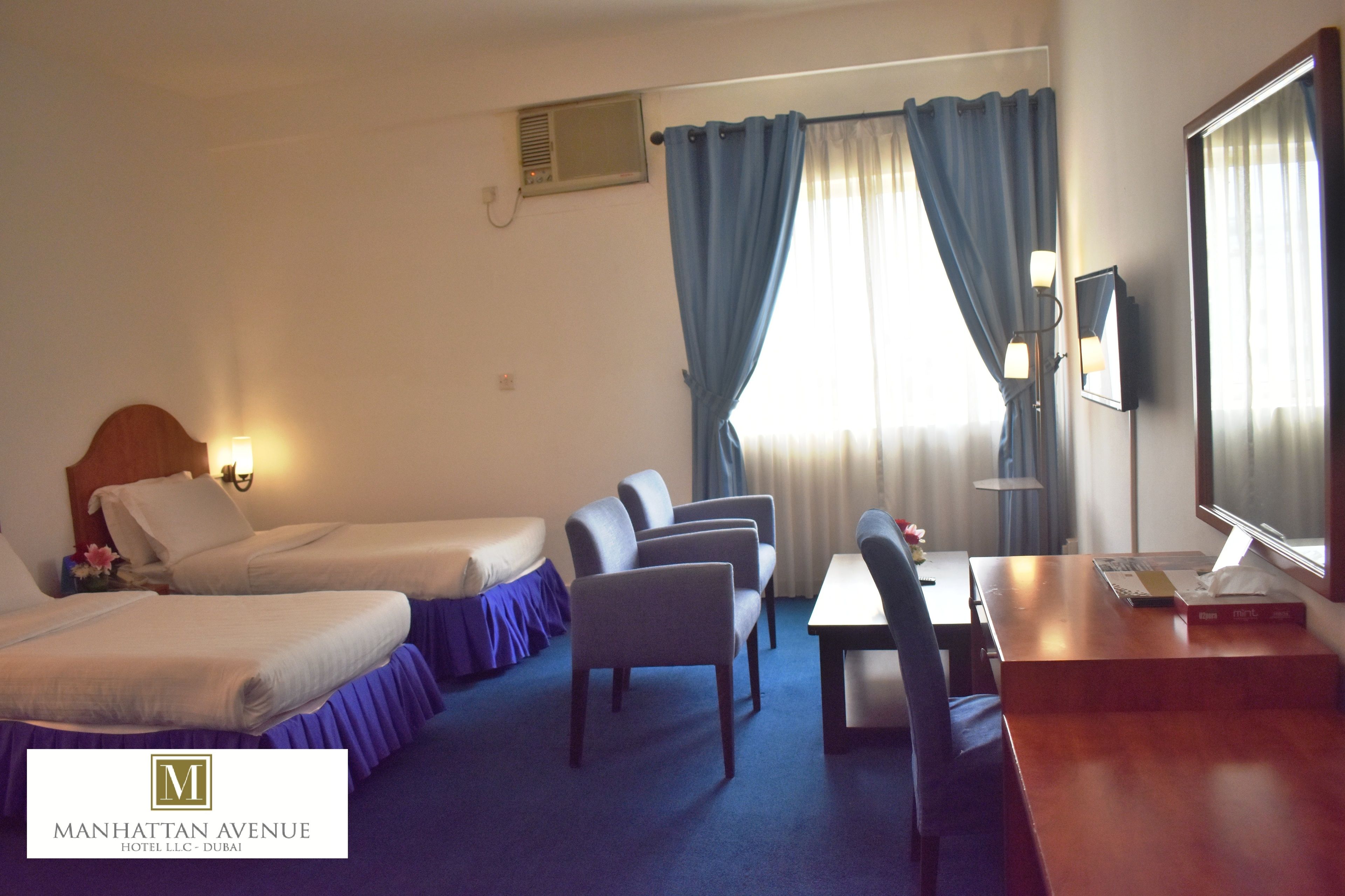 Manhattan Hotel