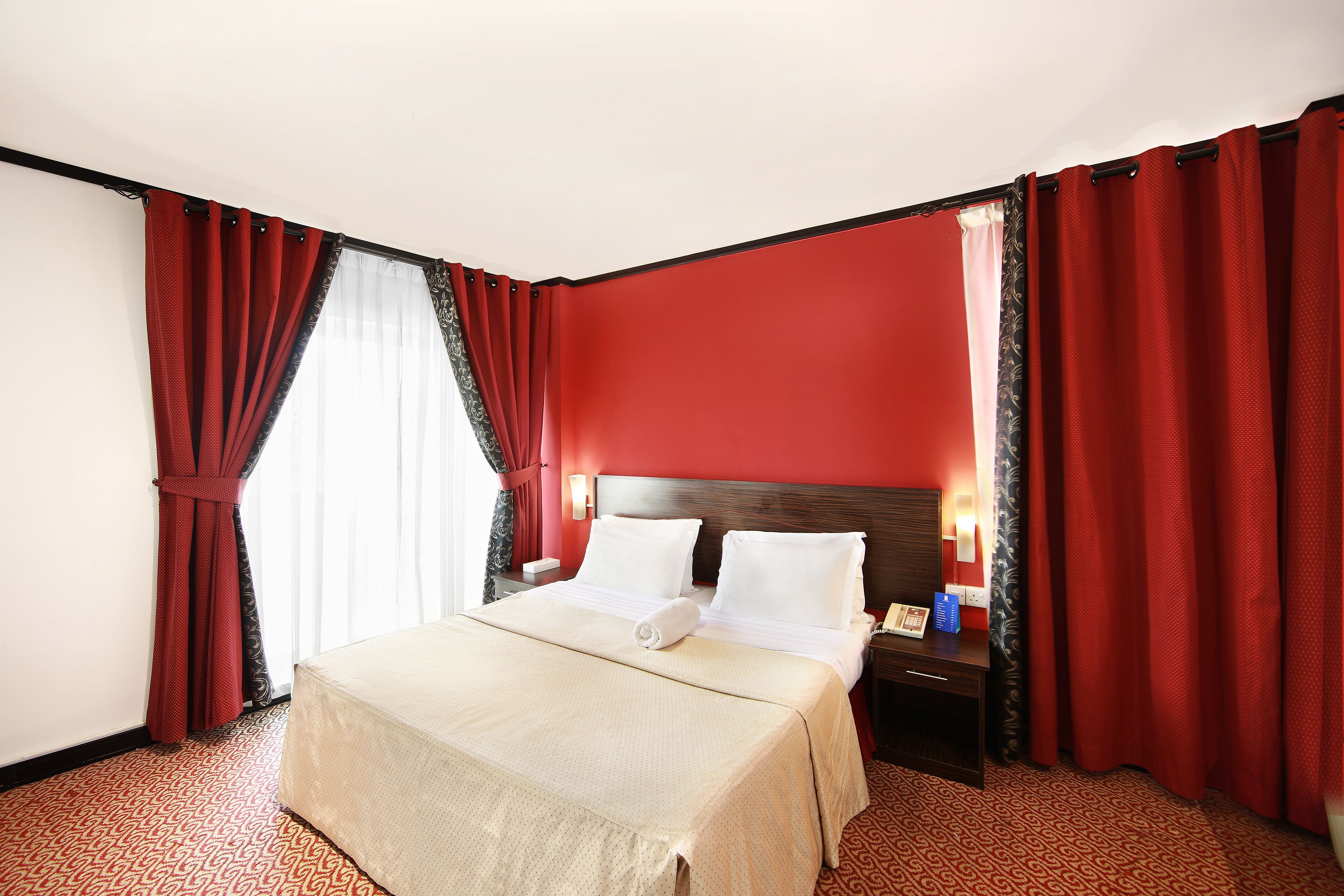Manhattan Hotel