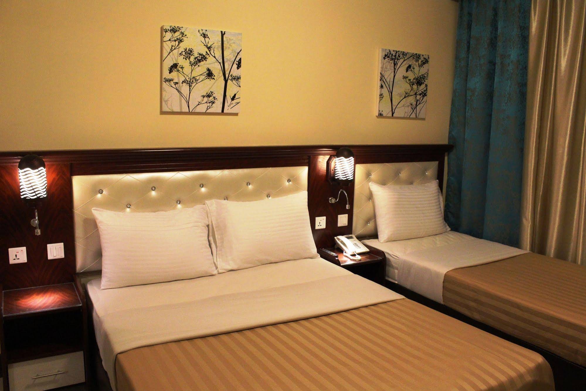 Mariana Hotel