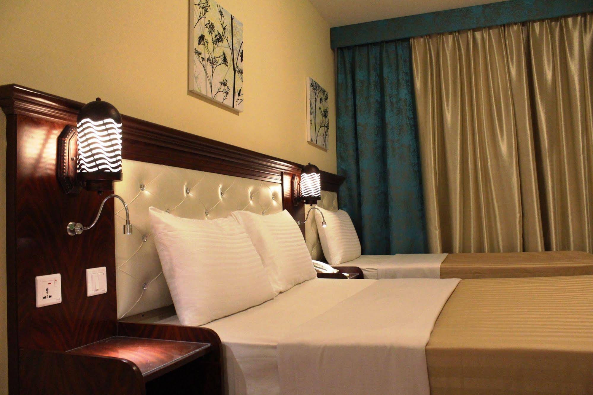 Mariana Hotel