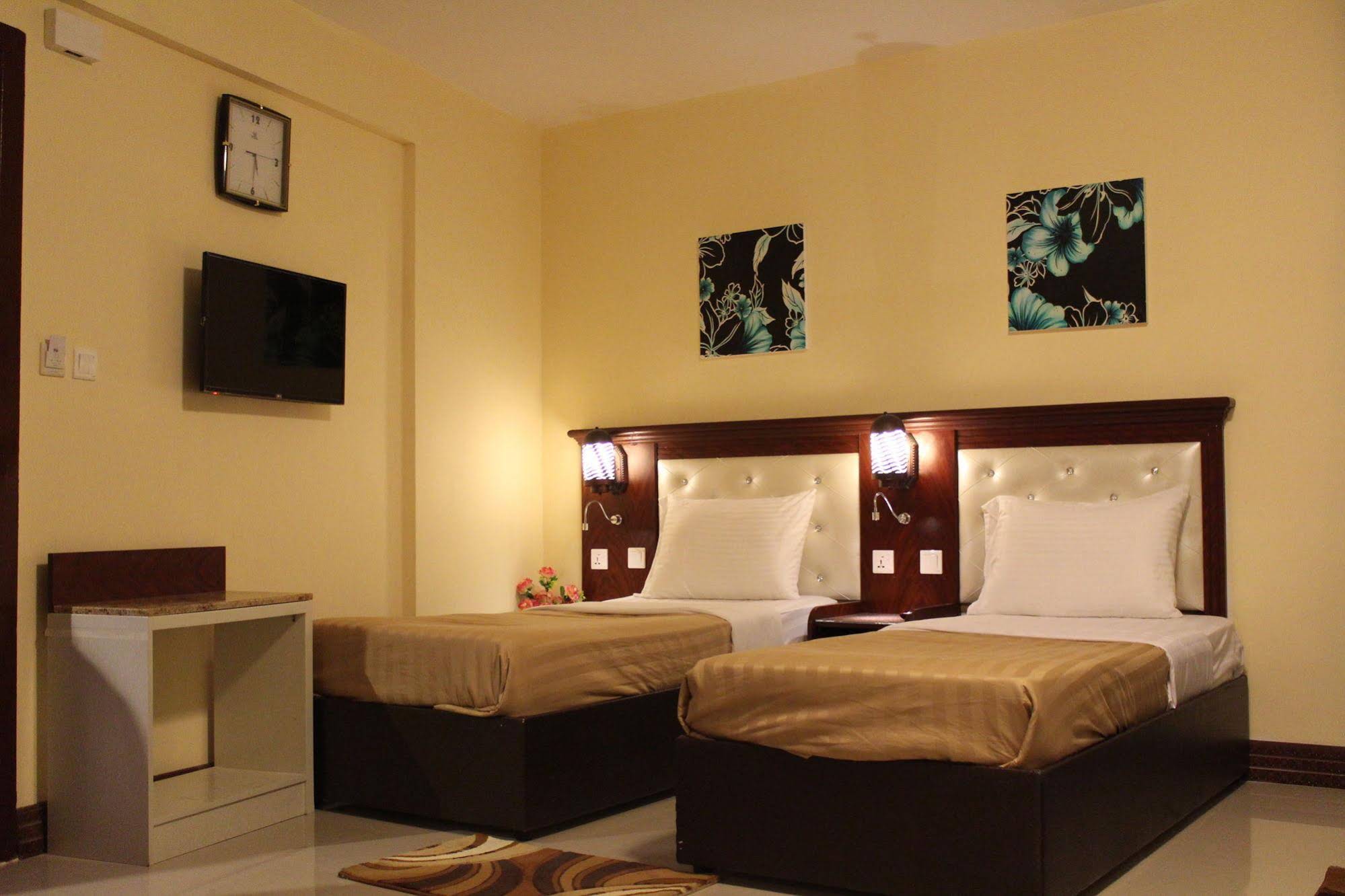 Mariana Hotel