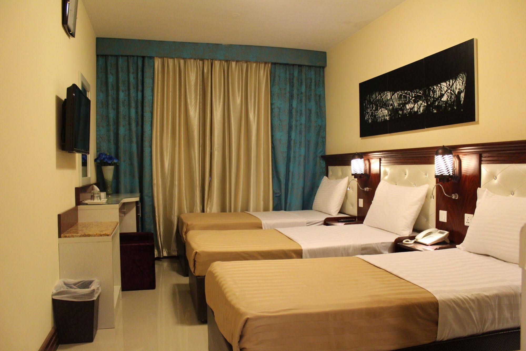 Mariana Hotel
