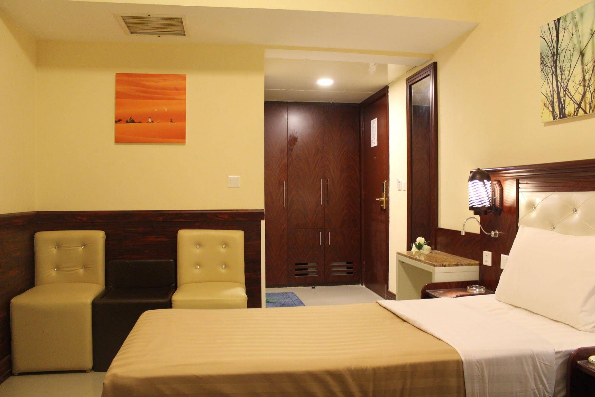 Mariana Hotel
