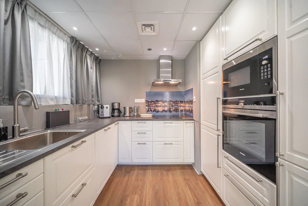 Marina Residence by Luton Vacation Homes