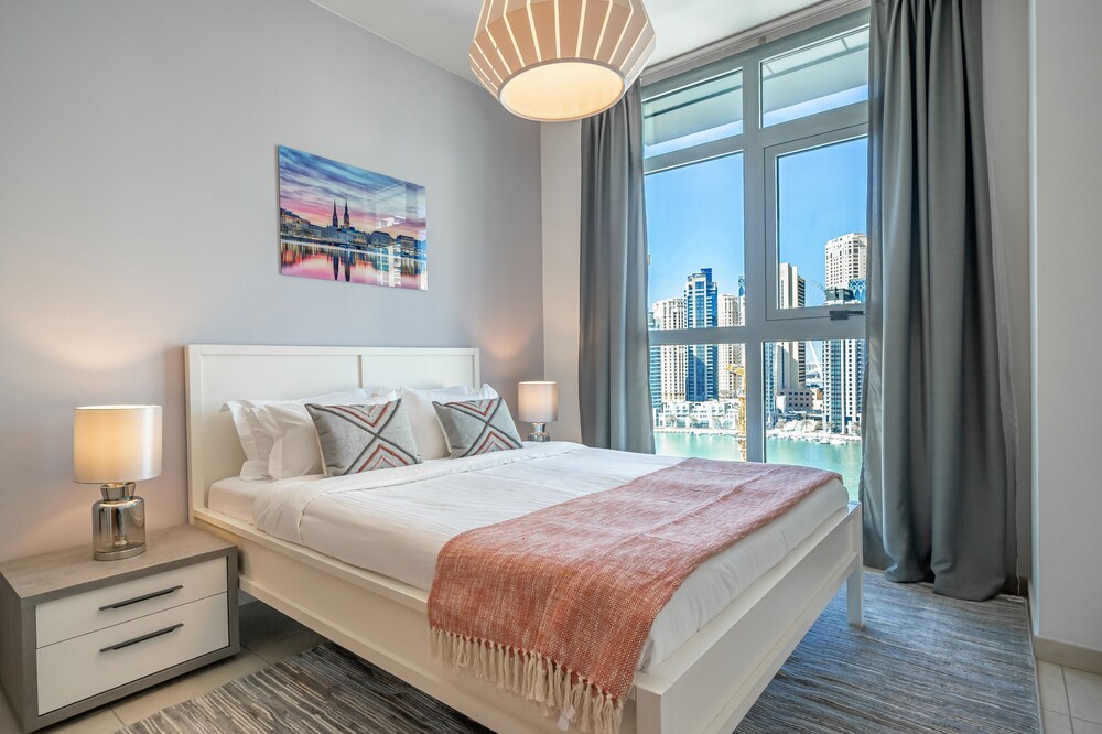 Marina Residence by Luton Vacation Homes