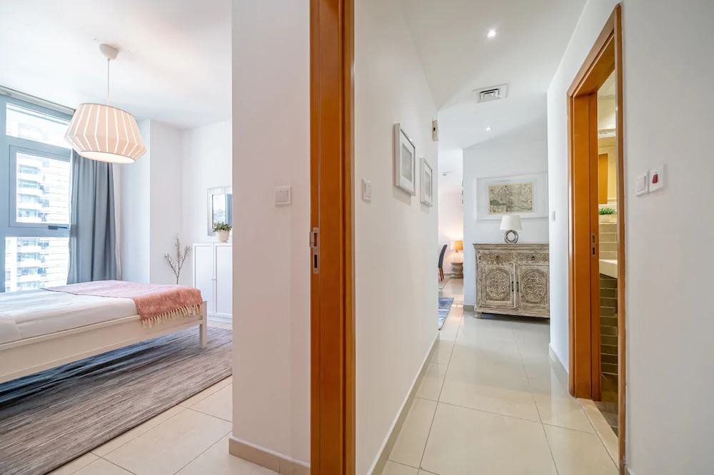 Marina Residence by Luton Vacation Homes