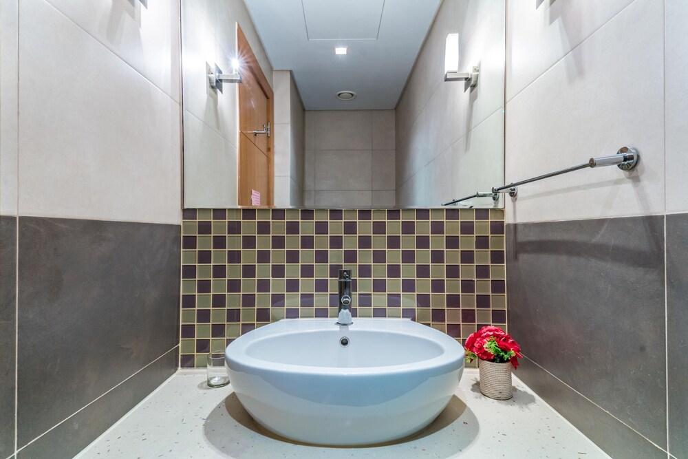 Marina Residences Palm Jumeirah by Lux BnB