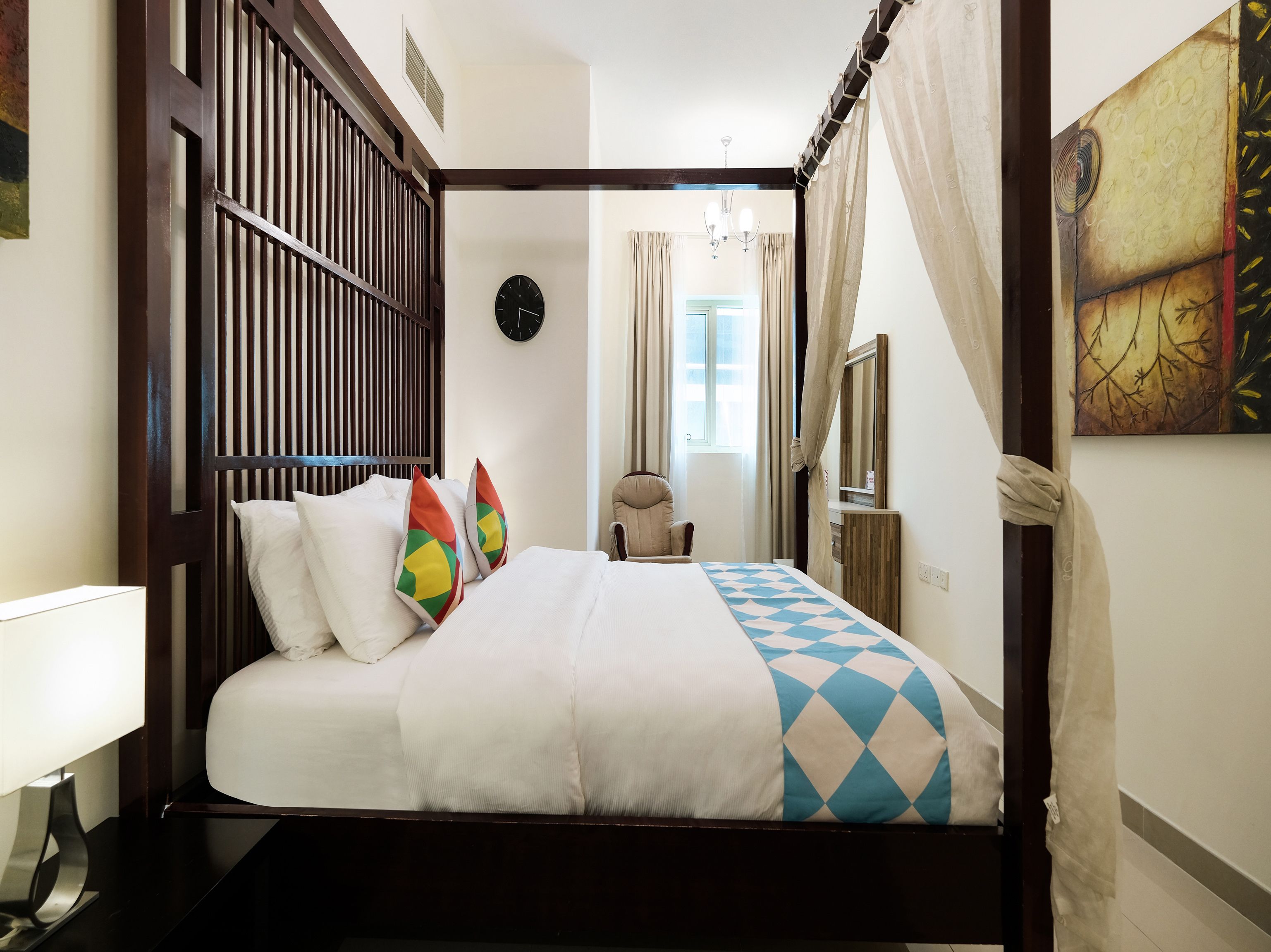 Marina Suites by OYO Rooms