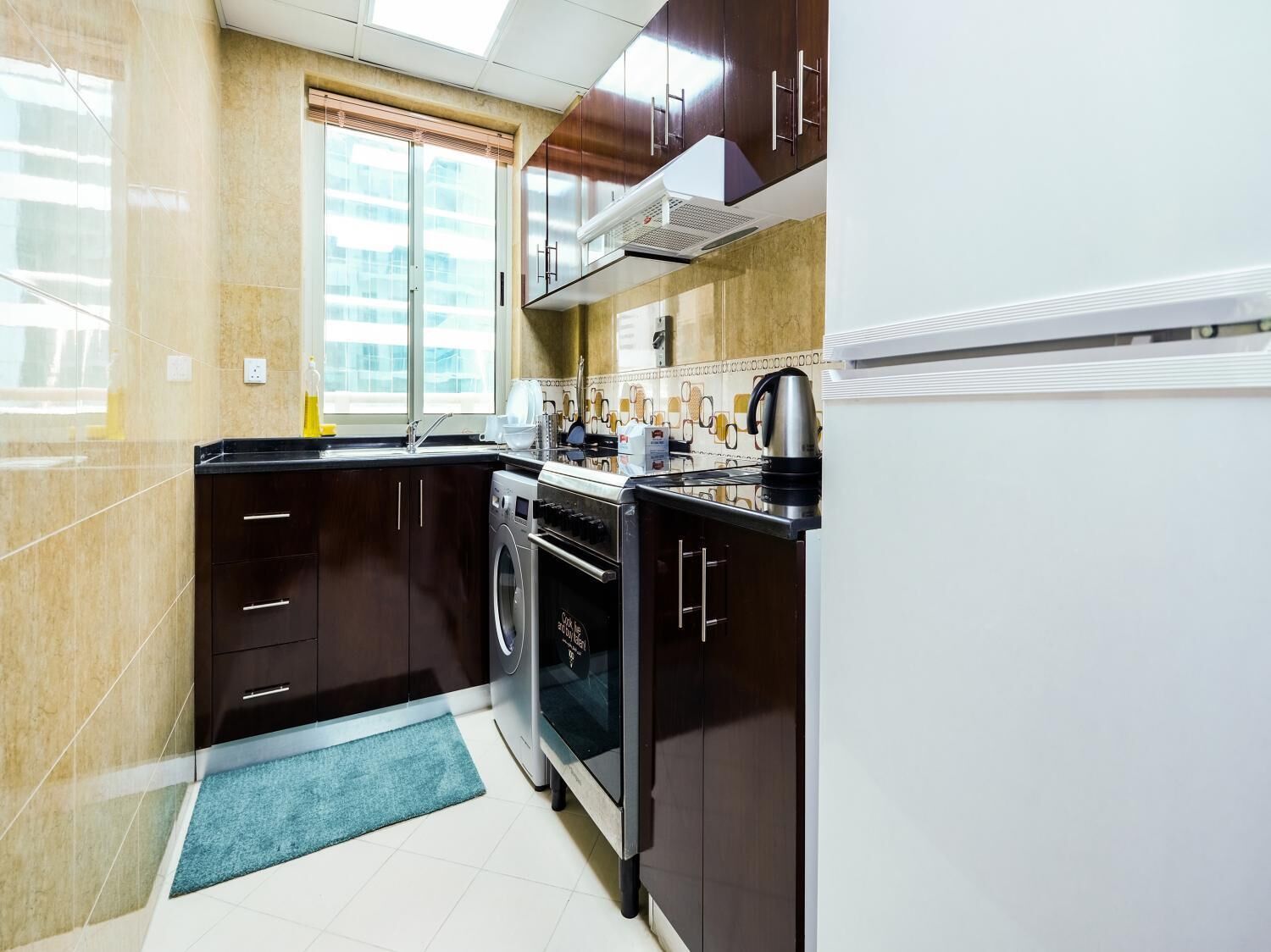 Marina Suites by OYO Rooms