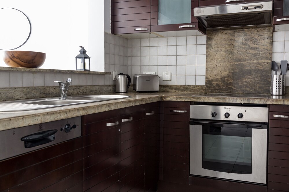 Marina Tower by HiGuests Vacation Homes