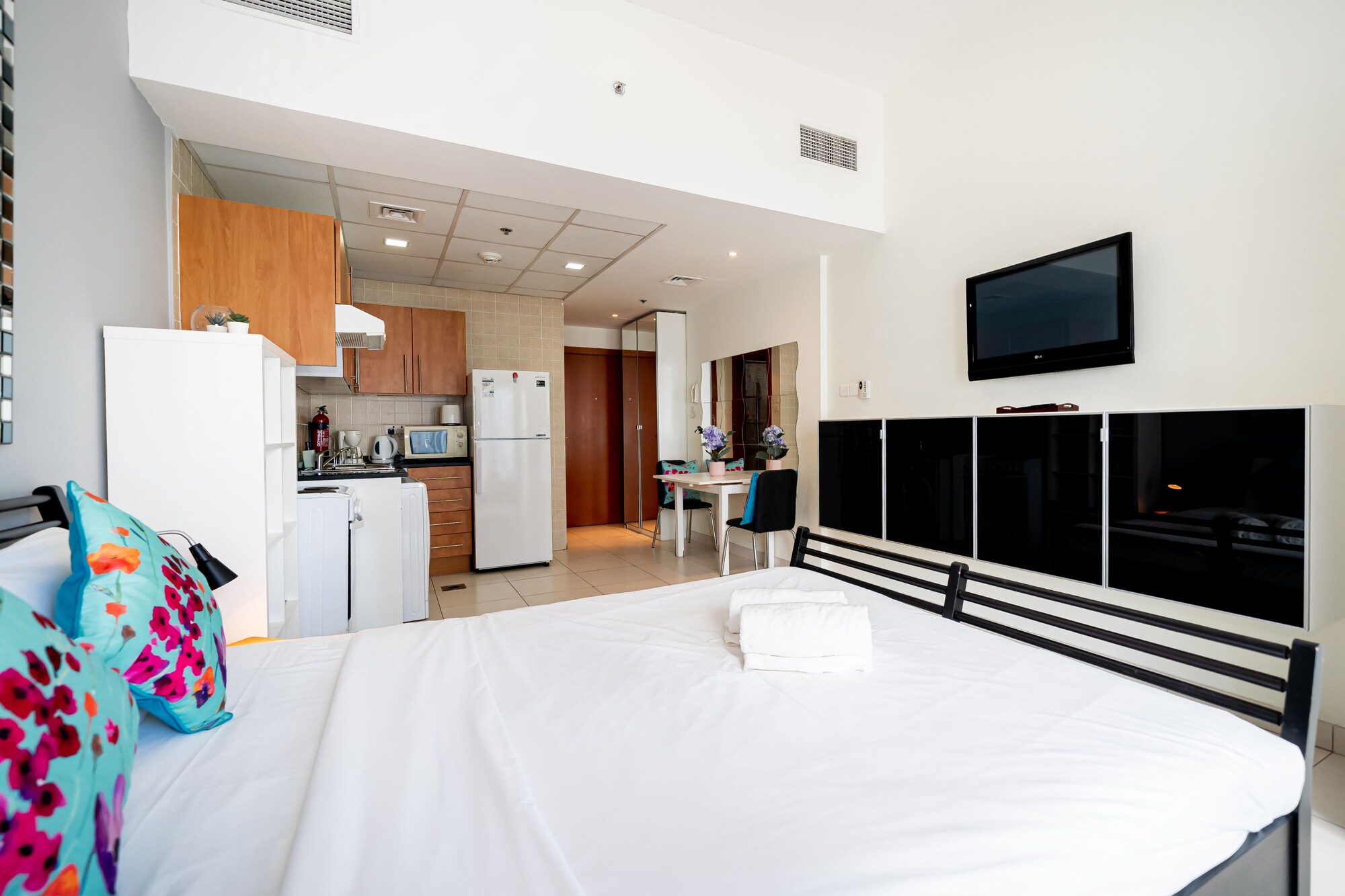 Marina View by Hi Guests Vacation Homes