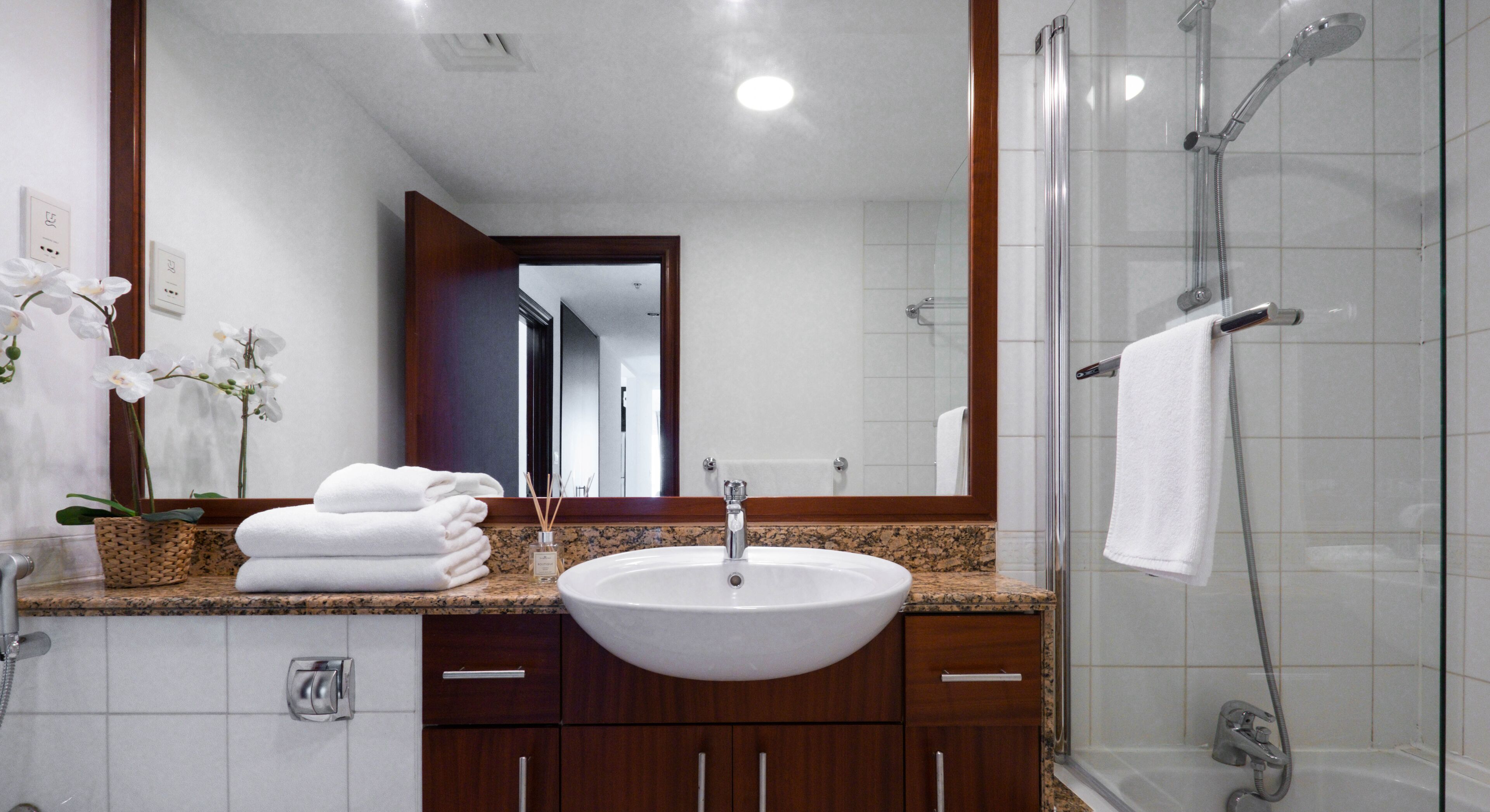 Marina View Towers by LUX Holiday Home