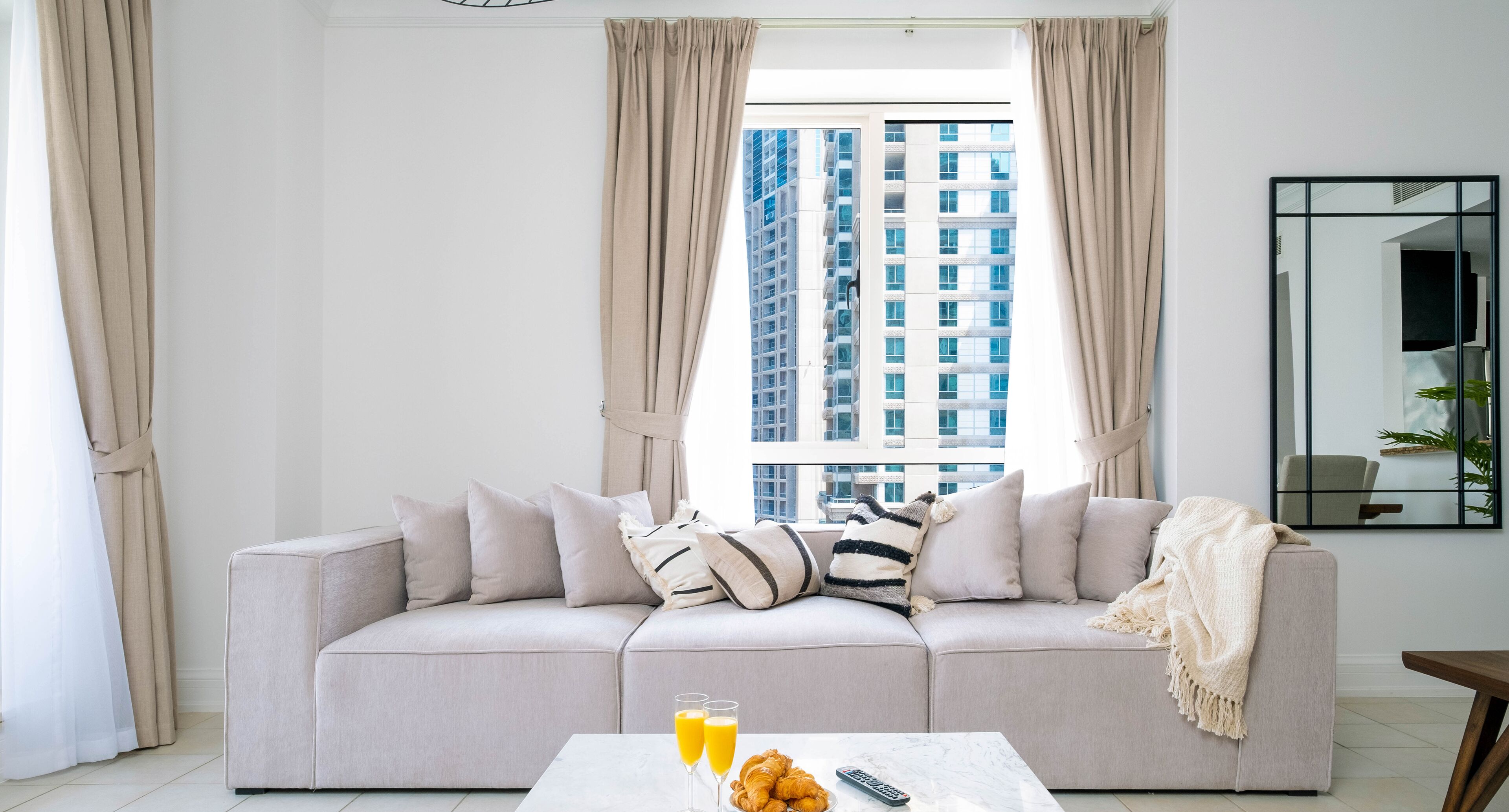 Marina View Towers by LUX Holiday Home