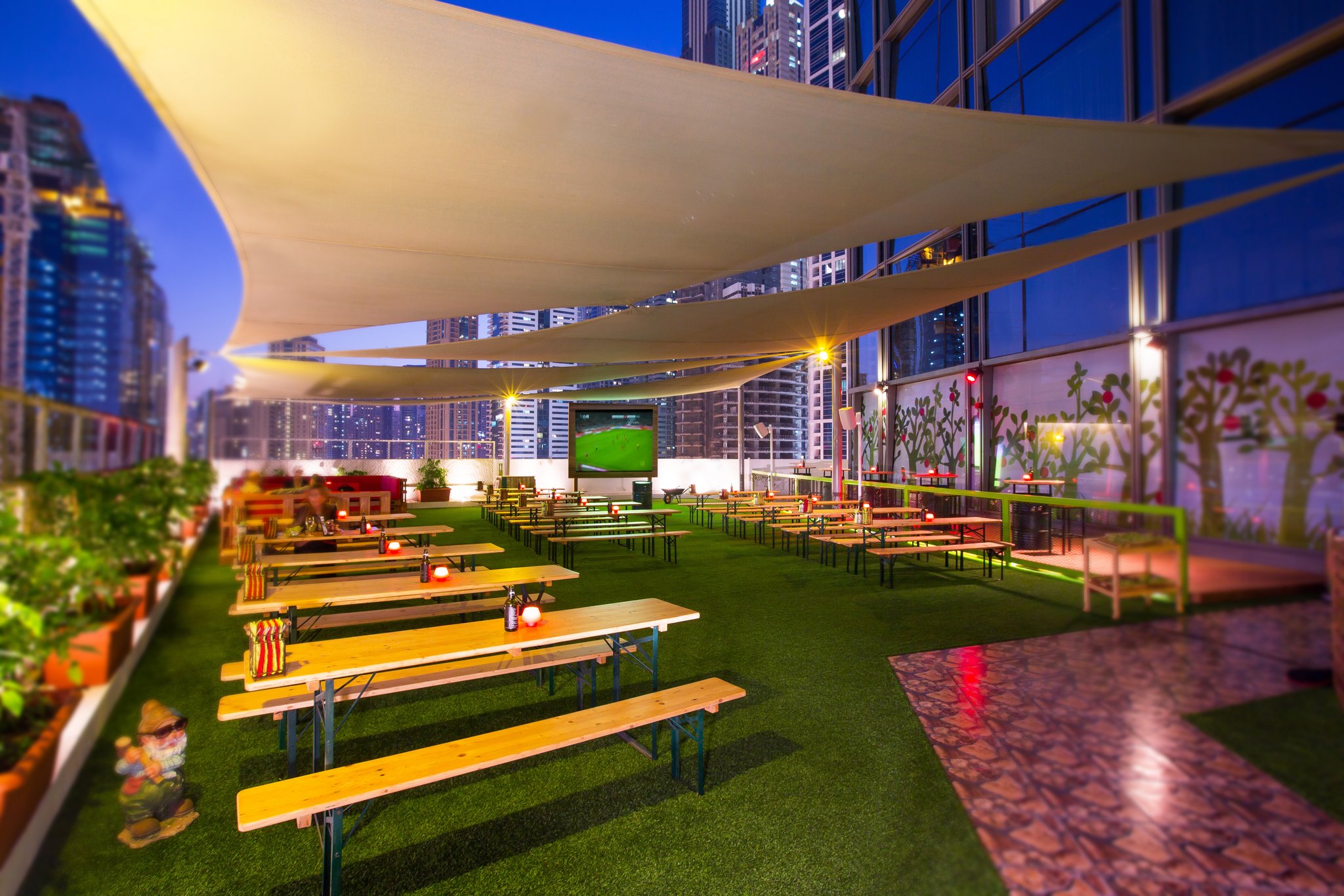 Media One Hotel