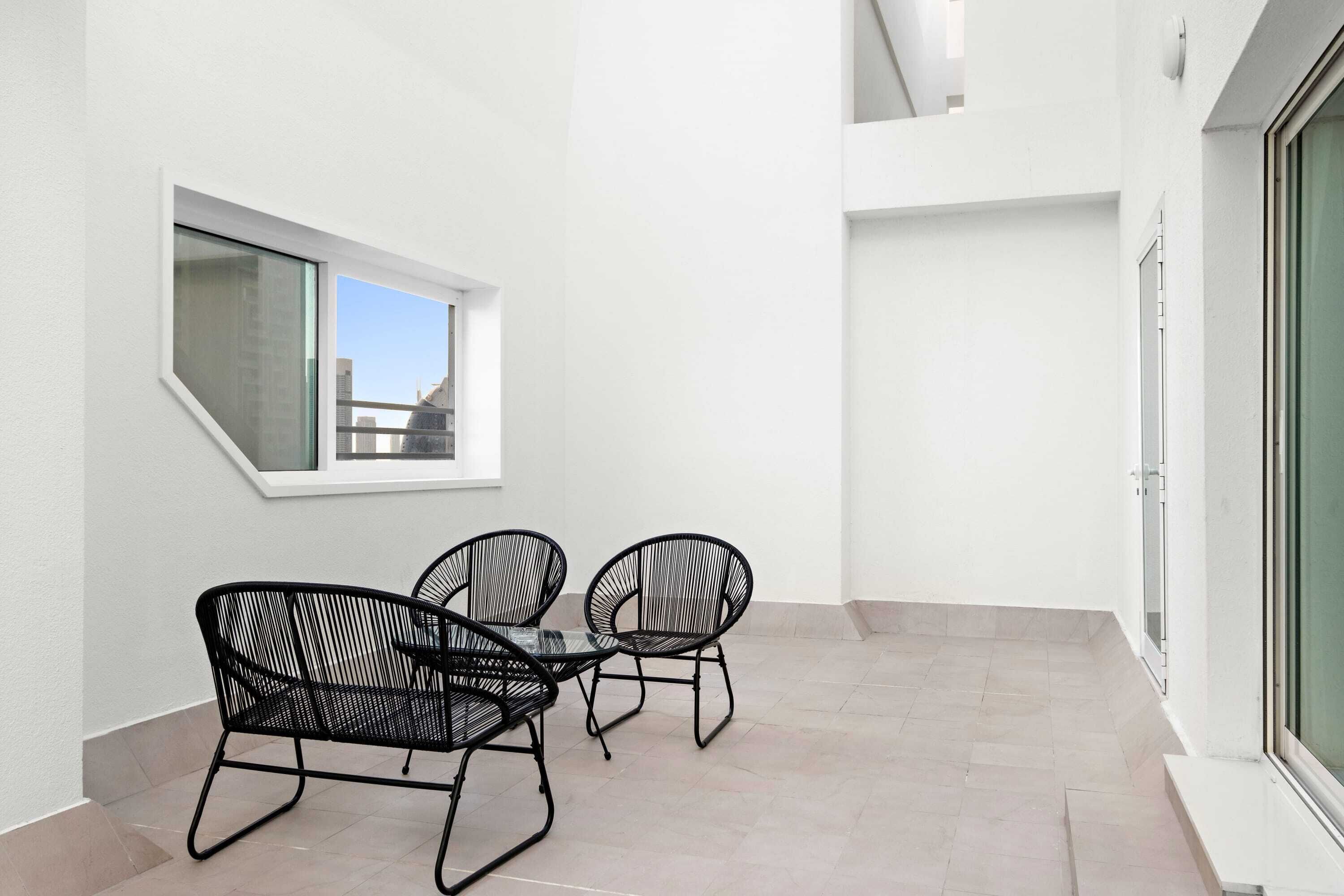 Millennium Executive Tower by Silkhaus
