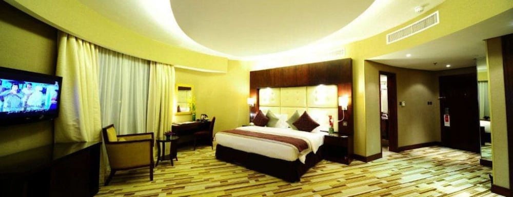 Monaco Hotel