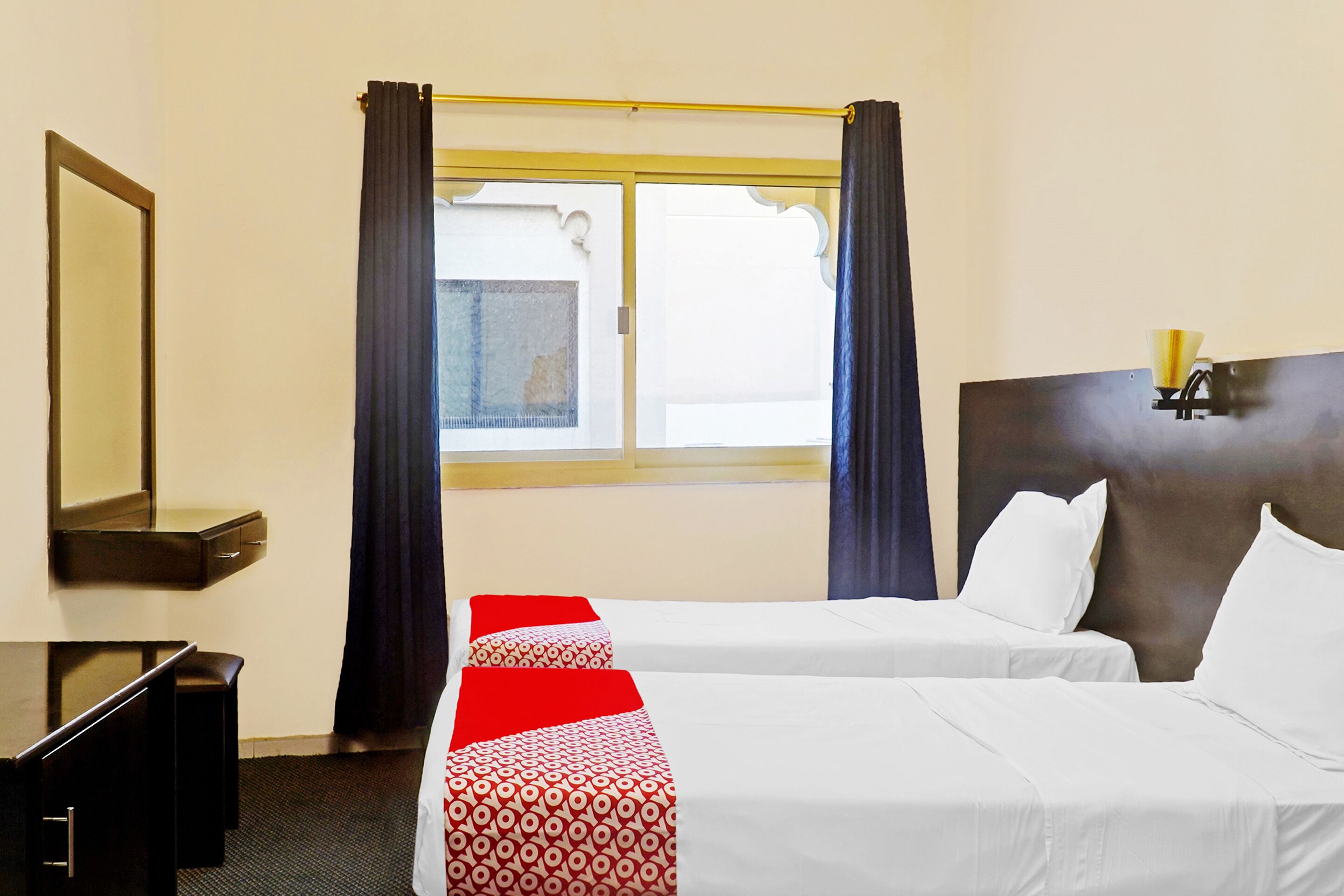 Moon Creek Hotel by OYO Rooms