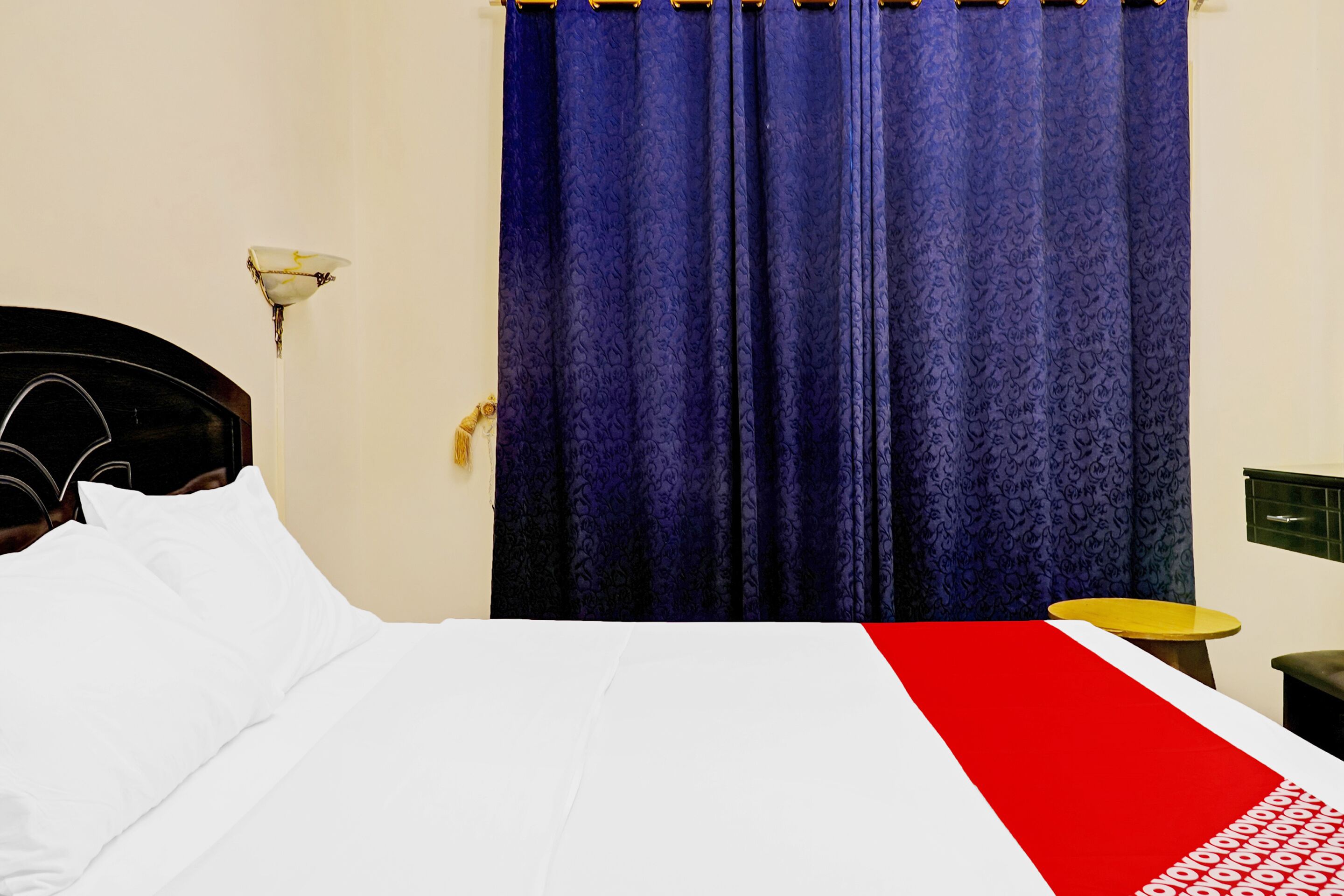 Moon Creek Hotel by OYO Rooms
