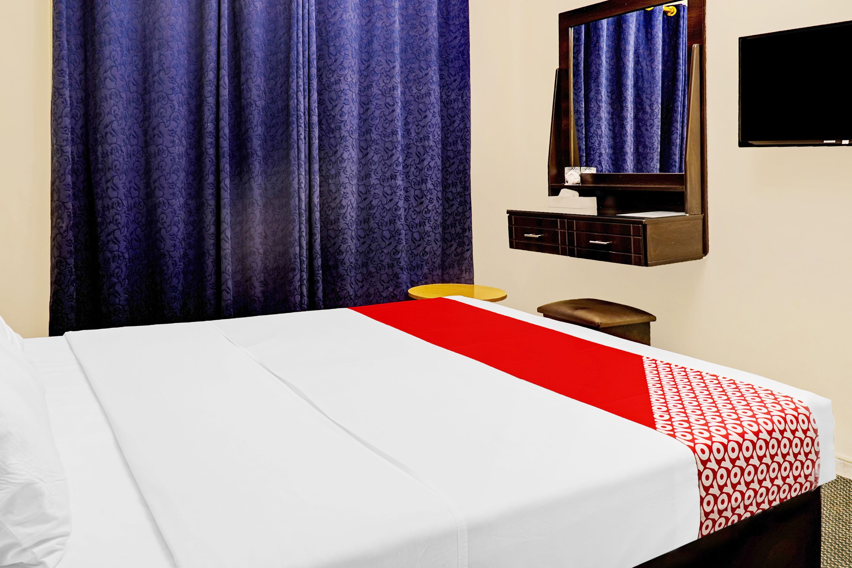 Moon Creek Hotel by OYO Rooms