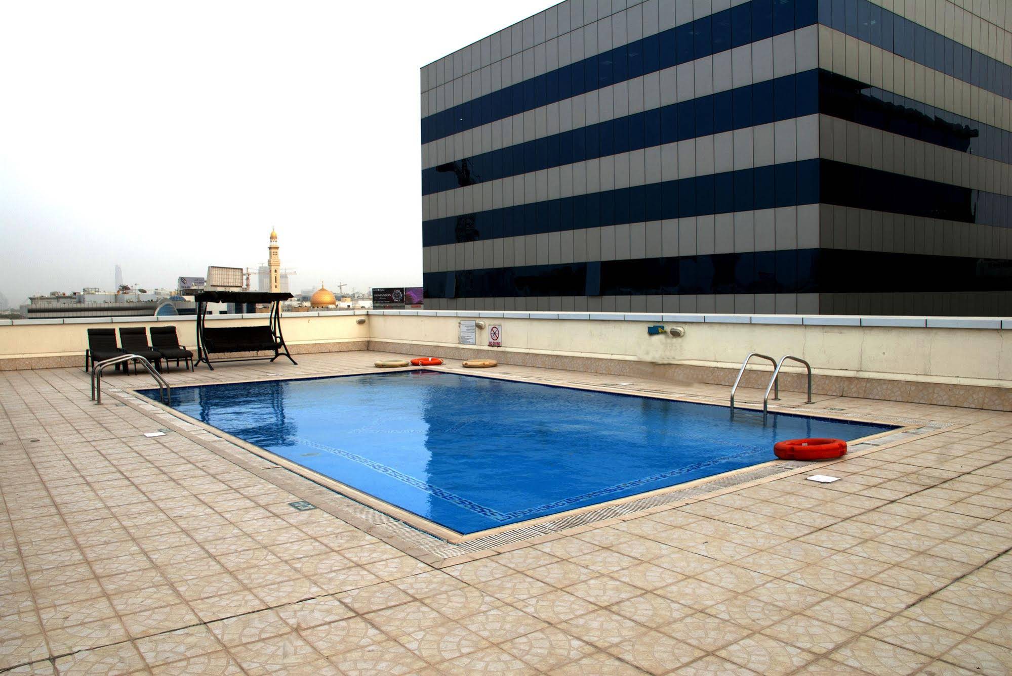 Capital O 167 Moon Valley Hotel Apartment