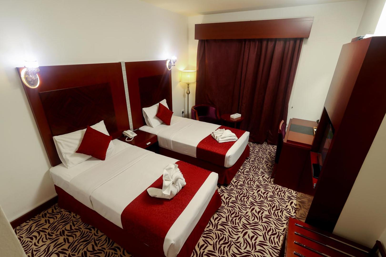 MRA Grand Hotel