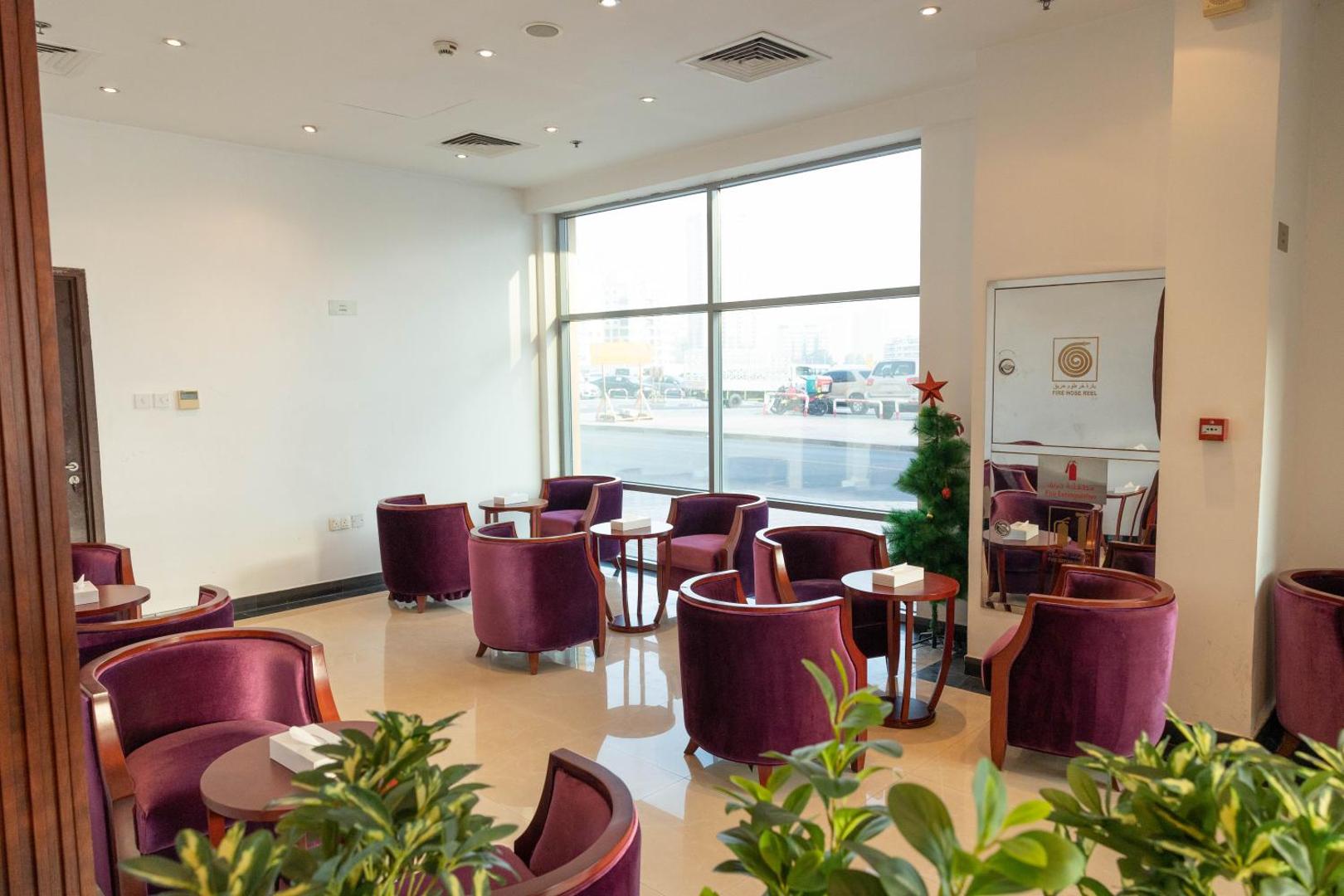 MRA Grand Hotel