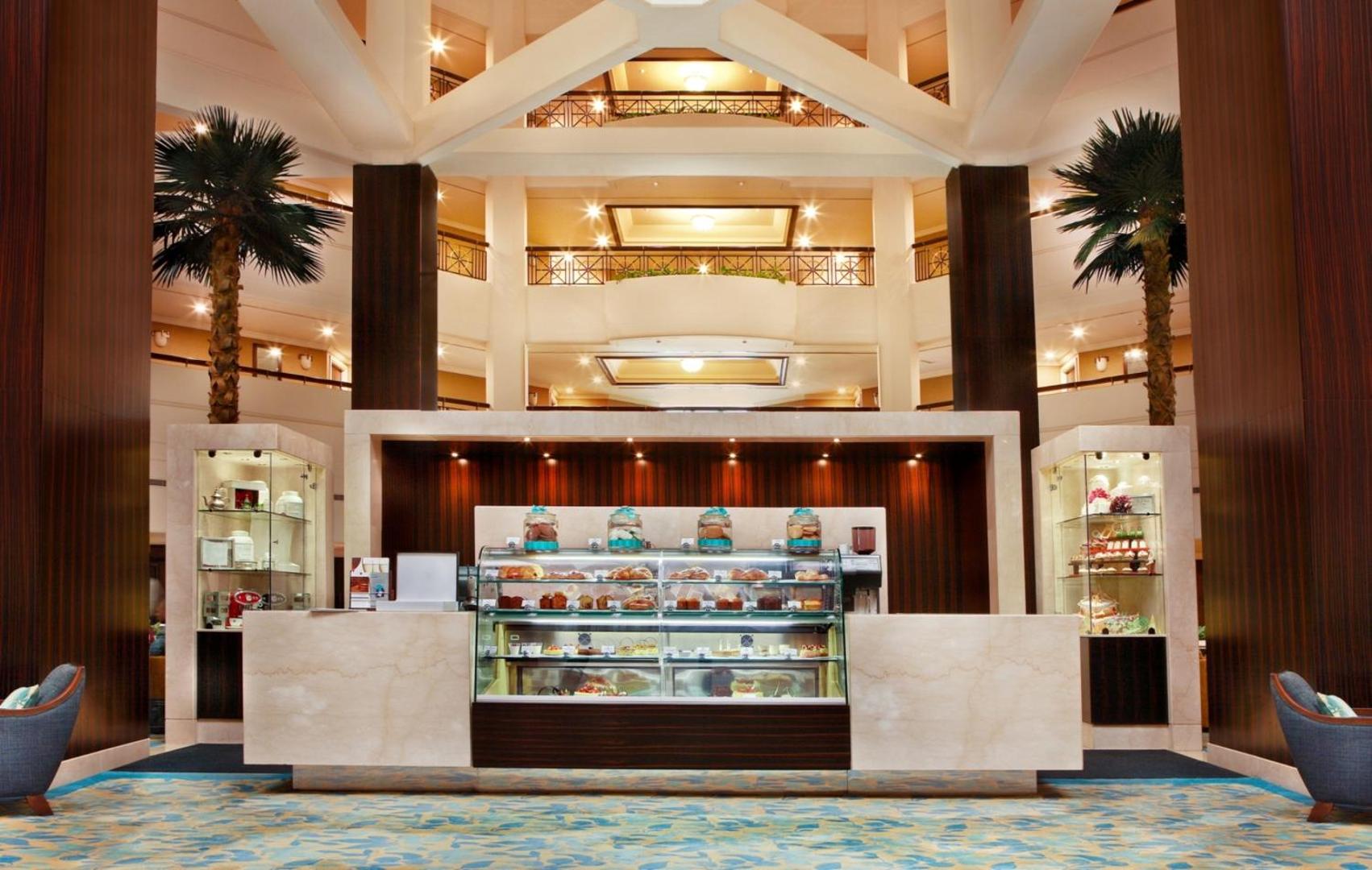 Mövenpick Dubai Grand Al Bustan